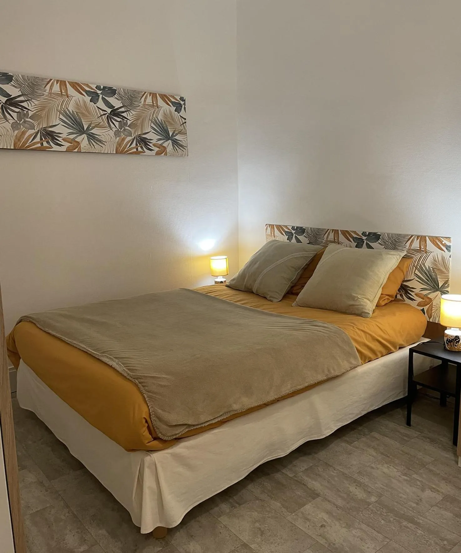 Bed in Chambres d'hôtes La Distillerie B&B