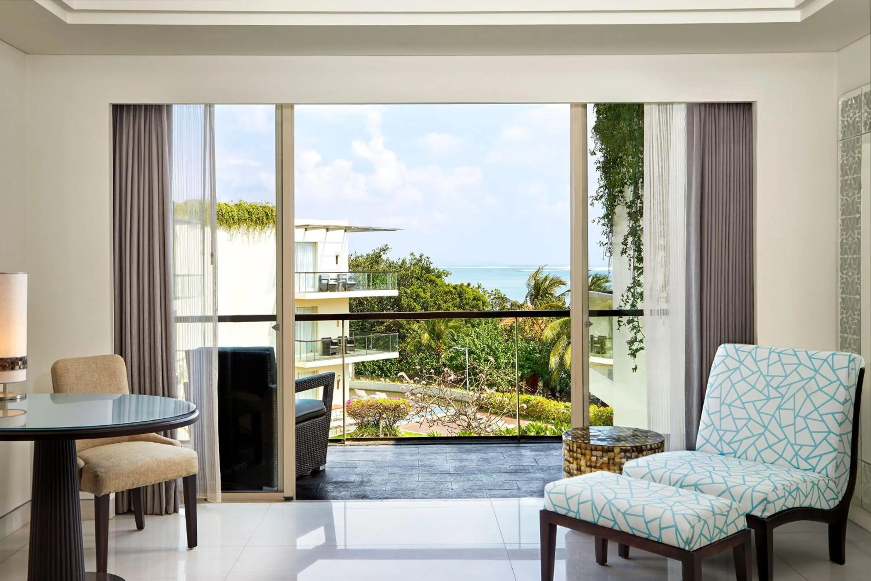 Photo of the whole room in Sheraton Bali Kuta Resort