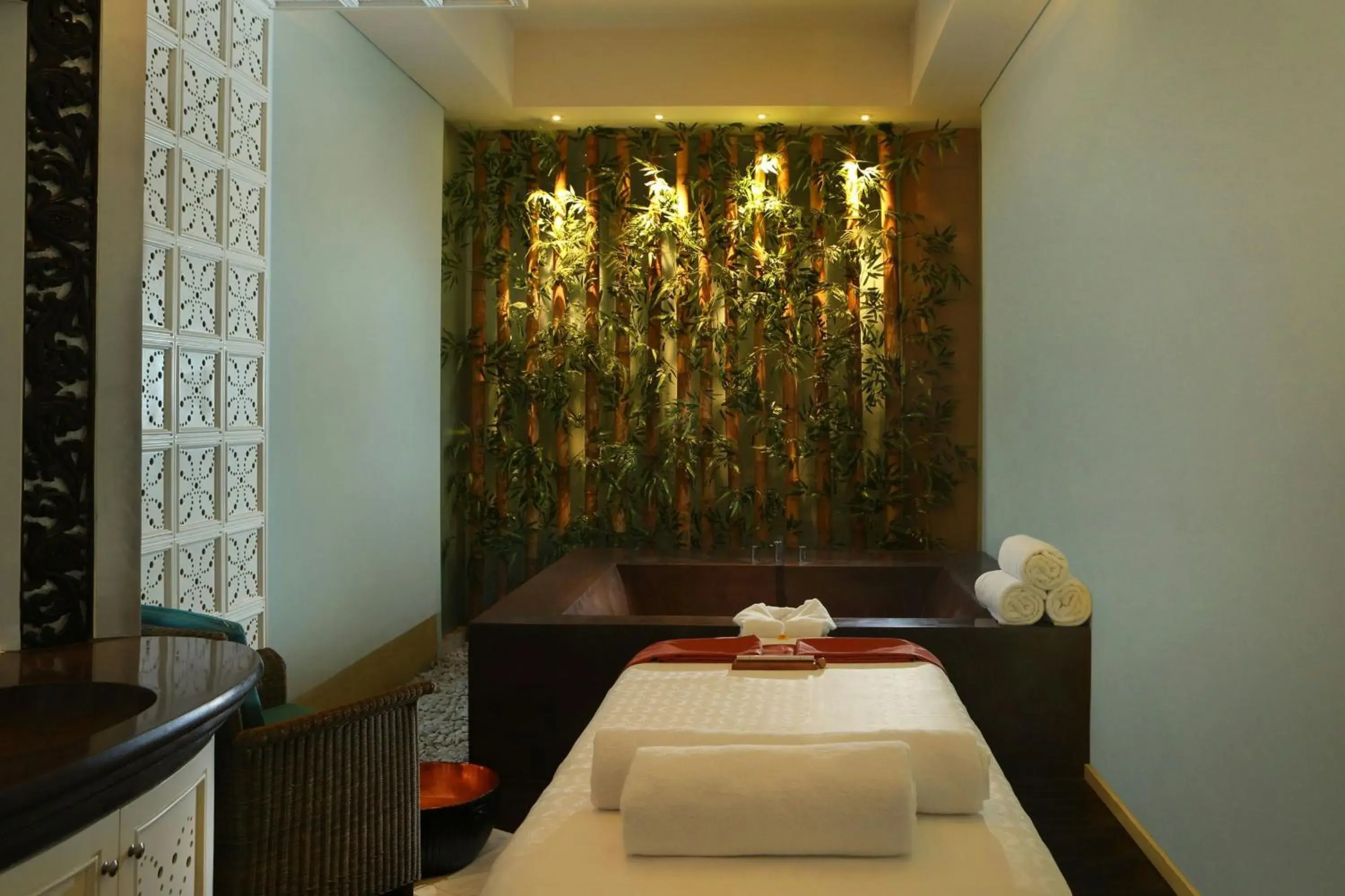 Spa and wellness centre/facilities, Bed in Sheraton Bali Kuta Resort Spa and wellness centre/facilities, Bed in Sheraton Bali Kuta Resort