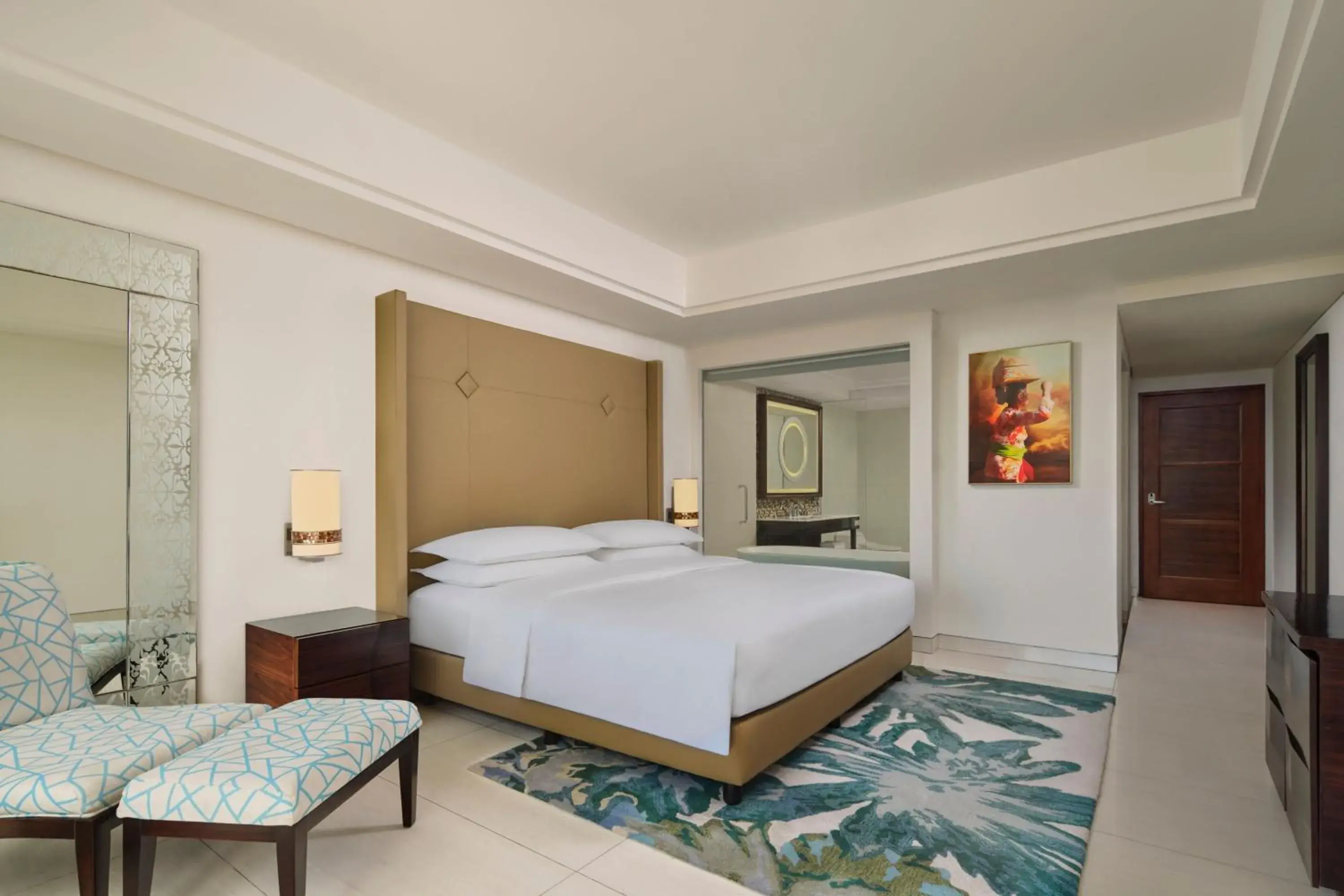 Guest Room, 1 King Bed (suitable for 2 adults & 2 children below 12 y.o. or 3 adults with Extra Bed) in Sheraton Bali Kuta Resort Guest Room, 1 King Bed (suitable for 2 adults & 2 children below 12 y.o. or 3 adults with Extra Bed) in Sheraton Bali Kuta Resort