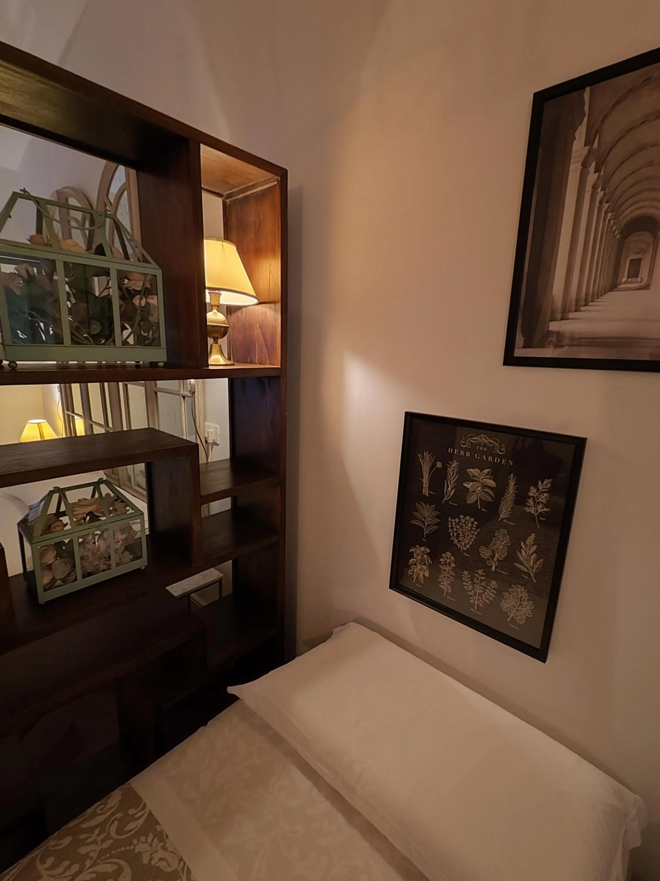 Bed in Garda Relais Antica Romelia