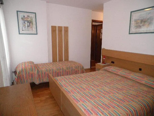 Photo of the whole room in Appartamenti Nigritella