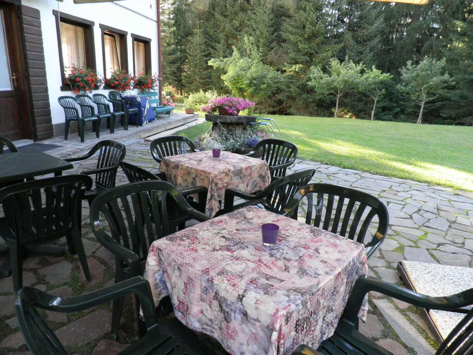 Restaurant/places to eat in Appartamenti Nigritella