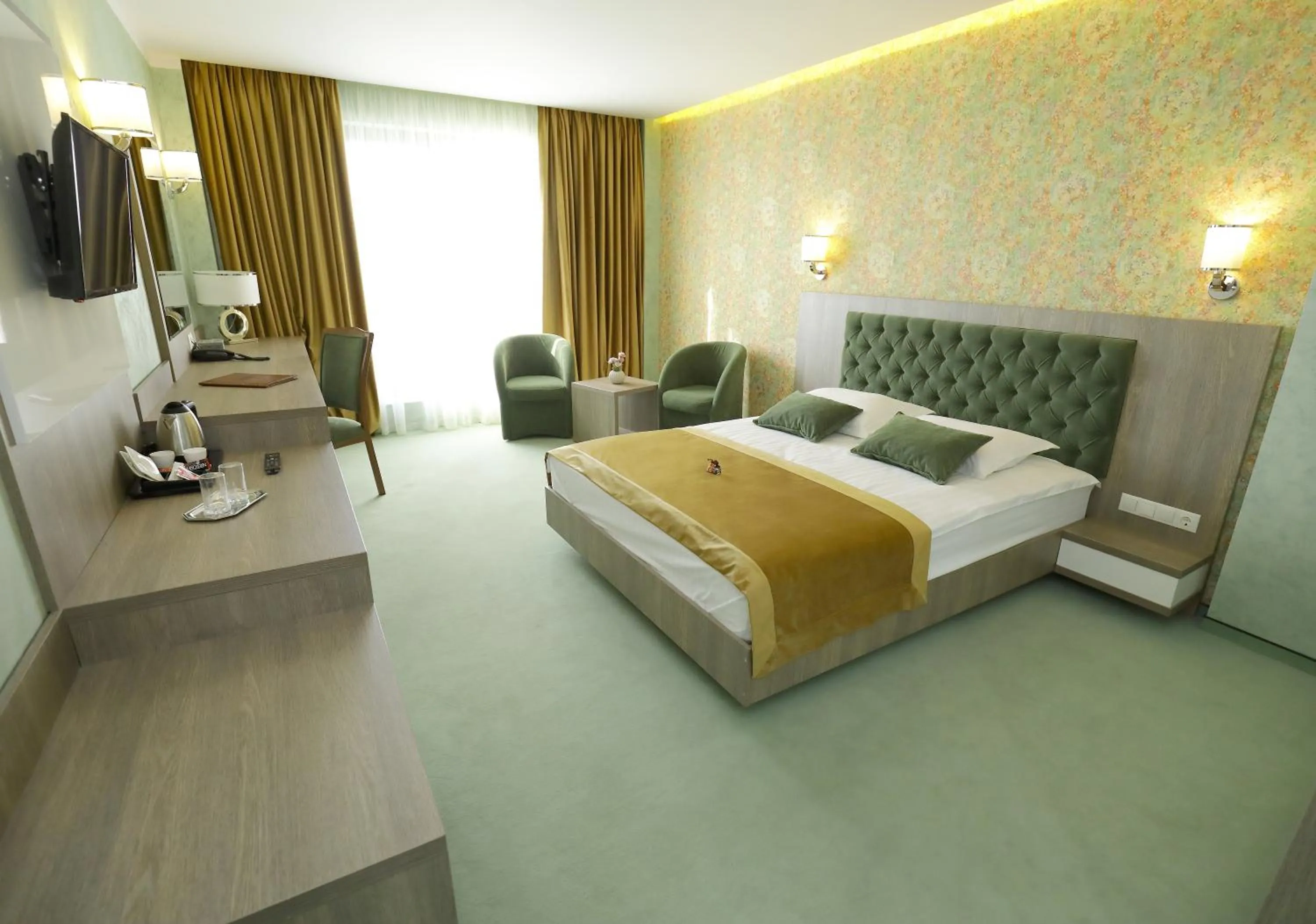 Photo of the whole room, Bed in MELISS EVENTS