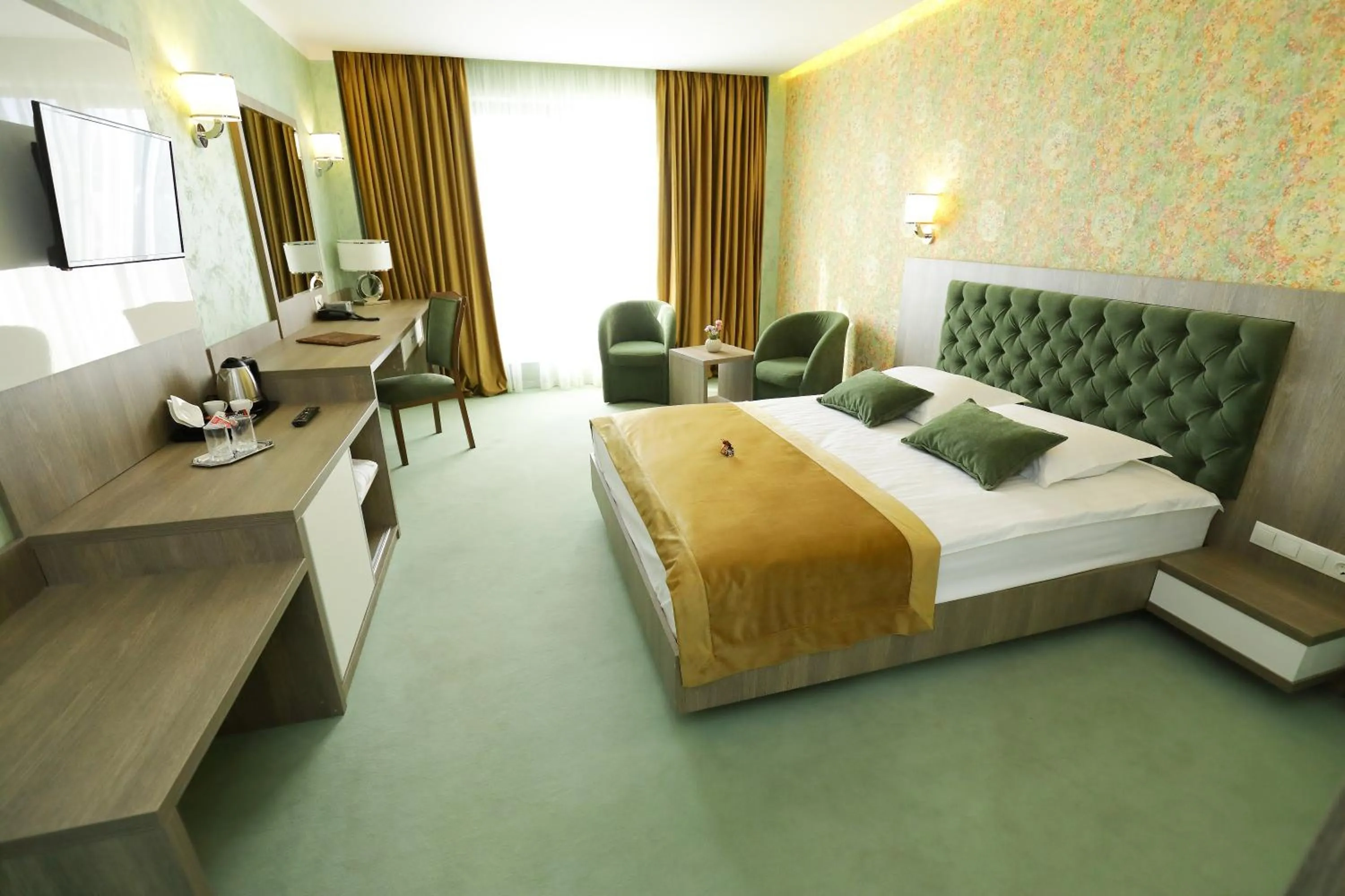 Photo of the whole room, Bed in MELISS EVENTS