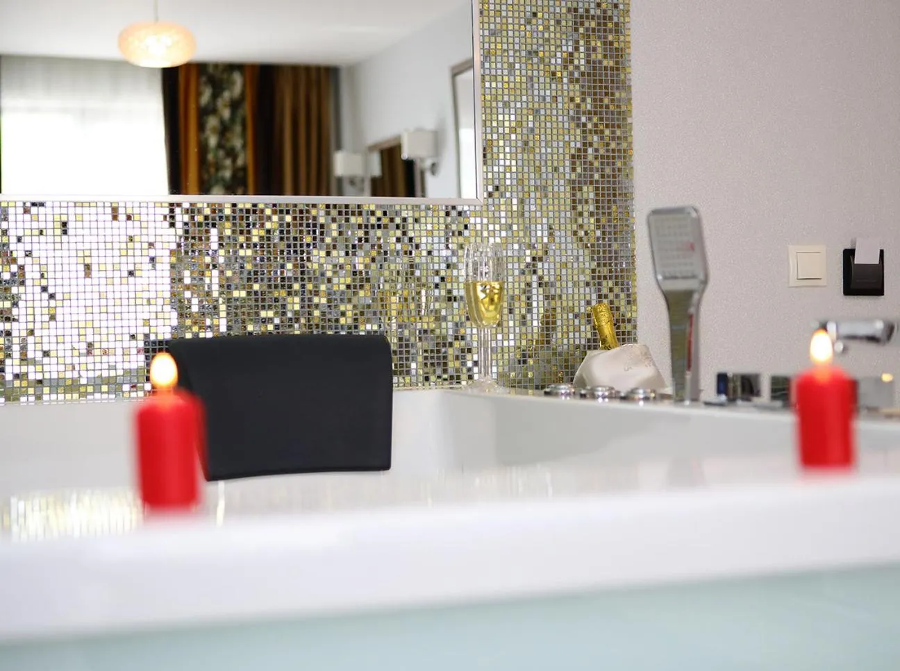 Hot Tub in MELISS EVENTS