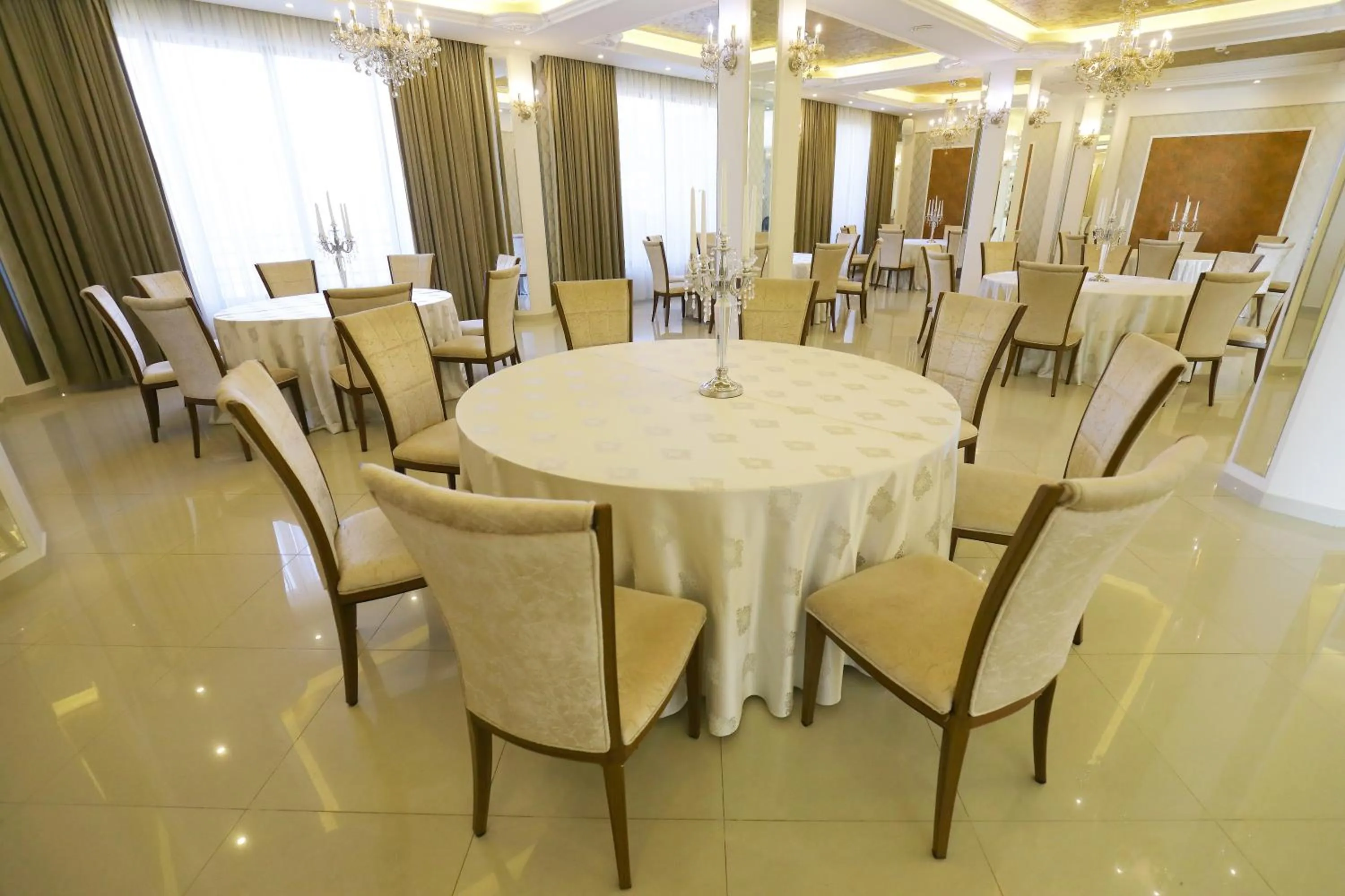 Restaurant/places to eat in MELISS EVENTS