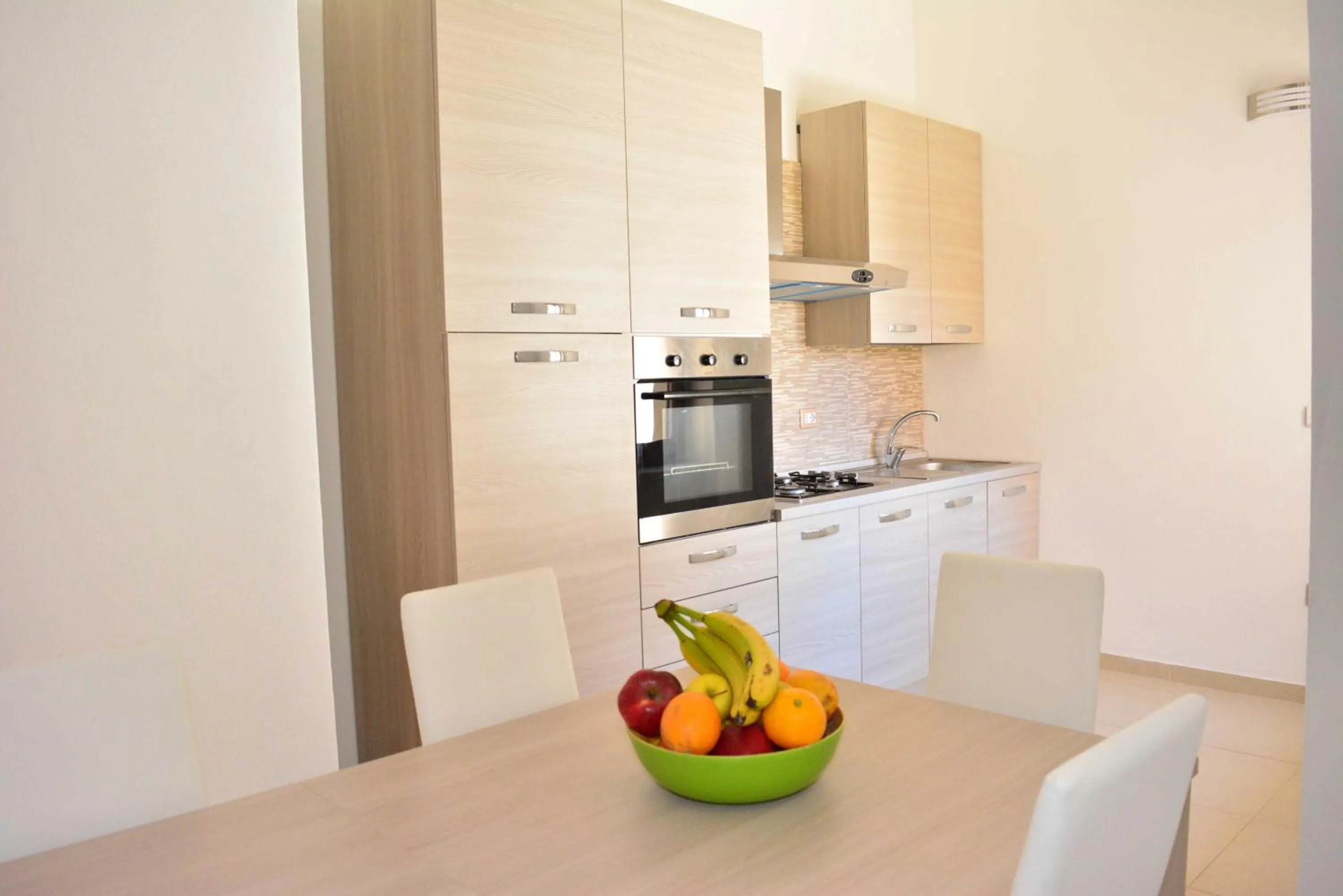 Kitchen or kitchenette in La Contessa Pool & Sea View