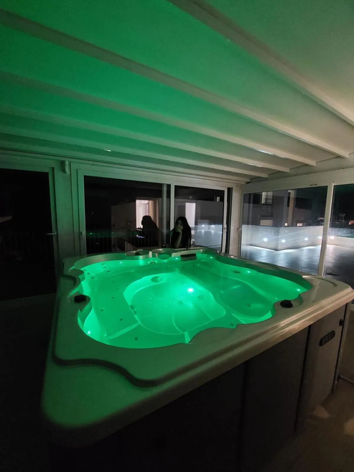 La Contessa Pool & Sea View