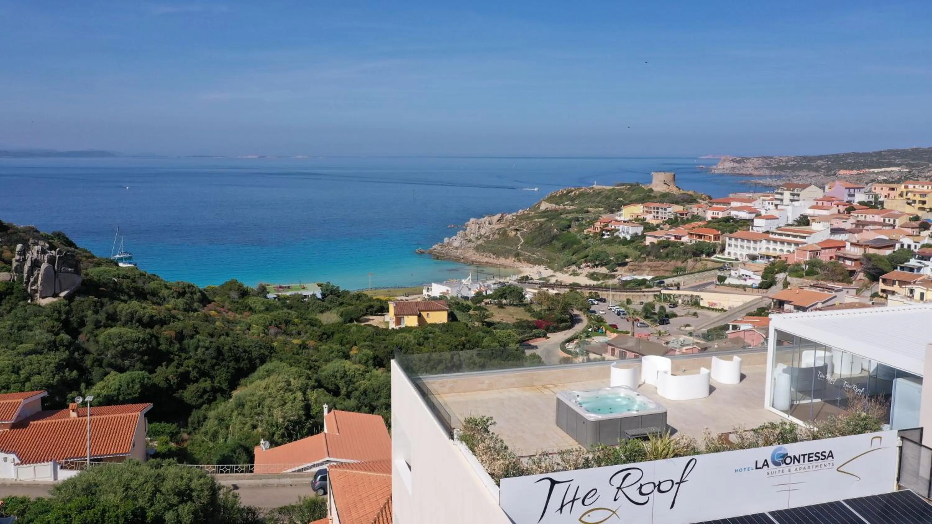 Hot Tub in La Contessa Pool & Sea View