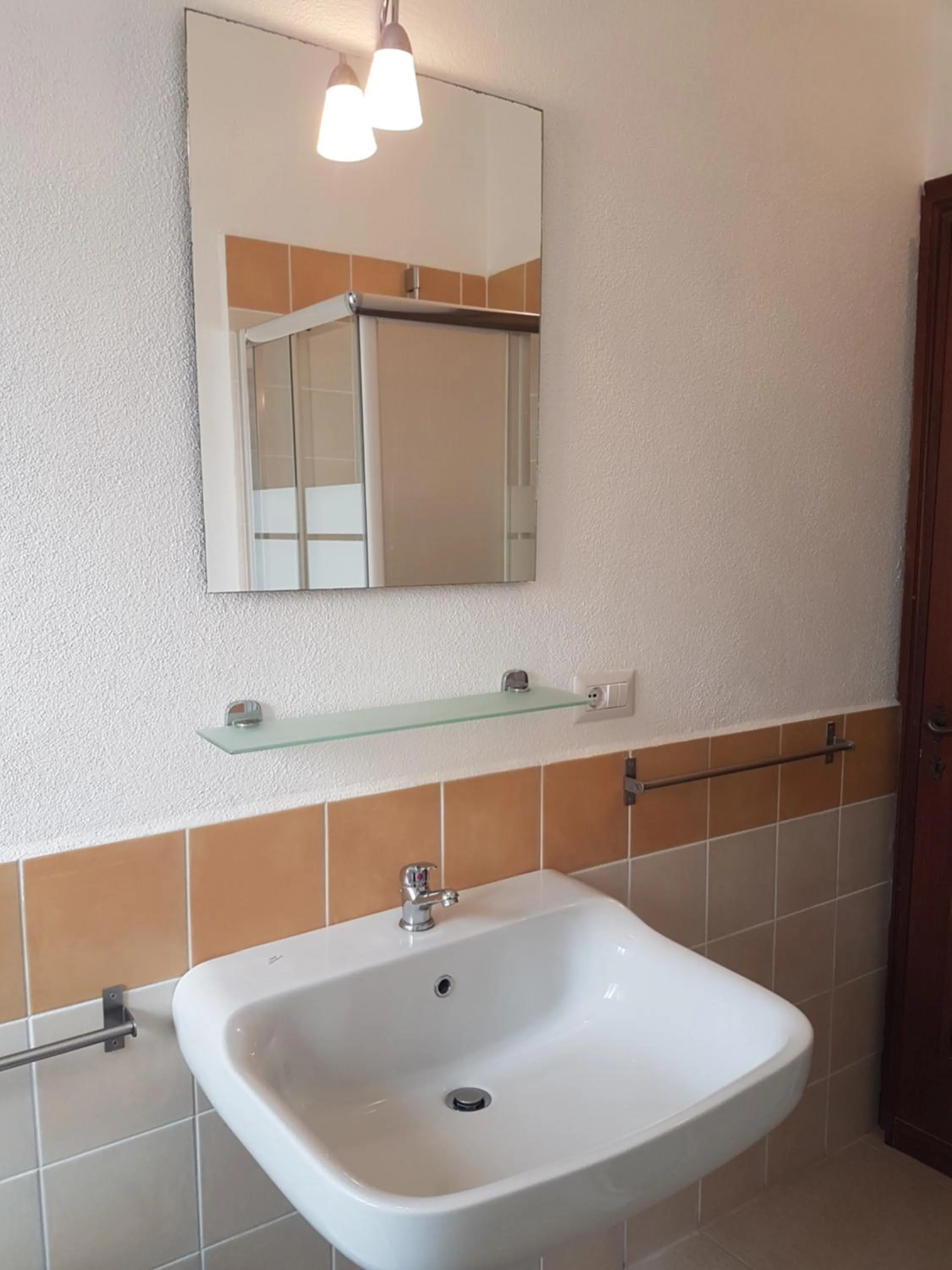 Bathroom in La Contessa Pool & Sea View