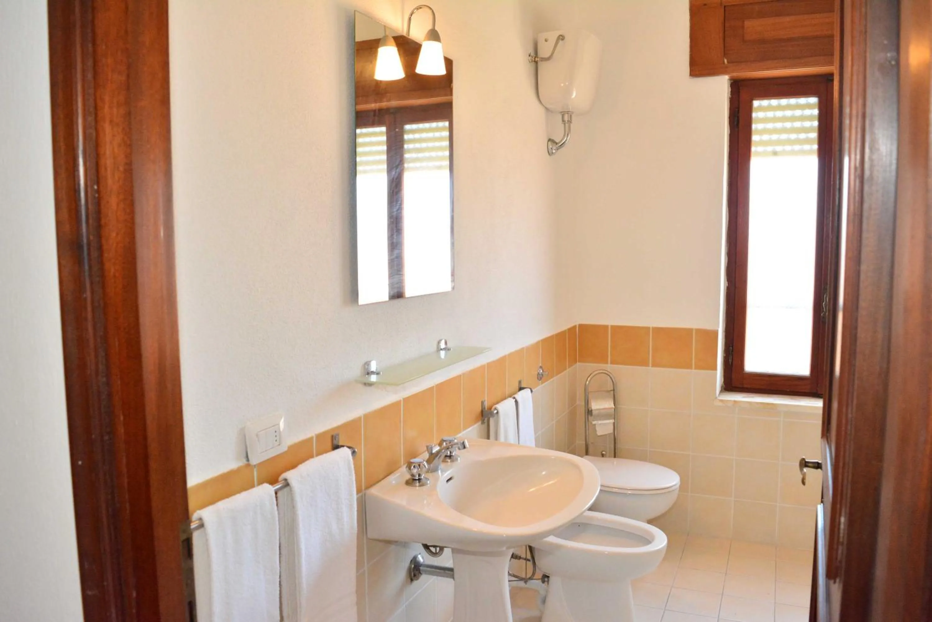 Bathroom in La Contessa Pool & Sea View