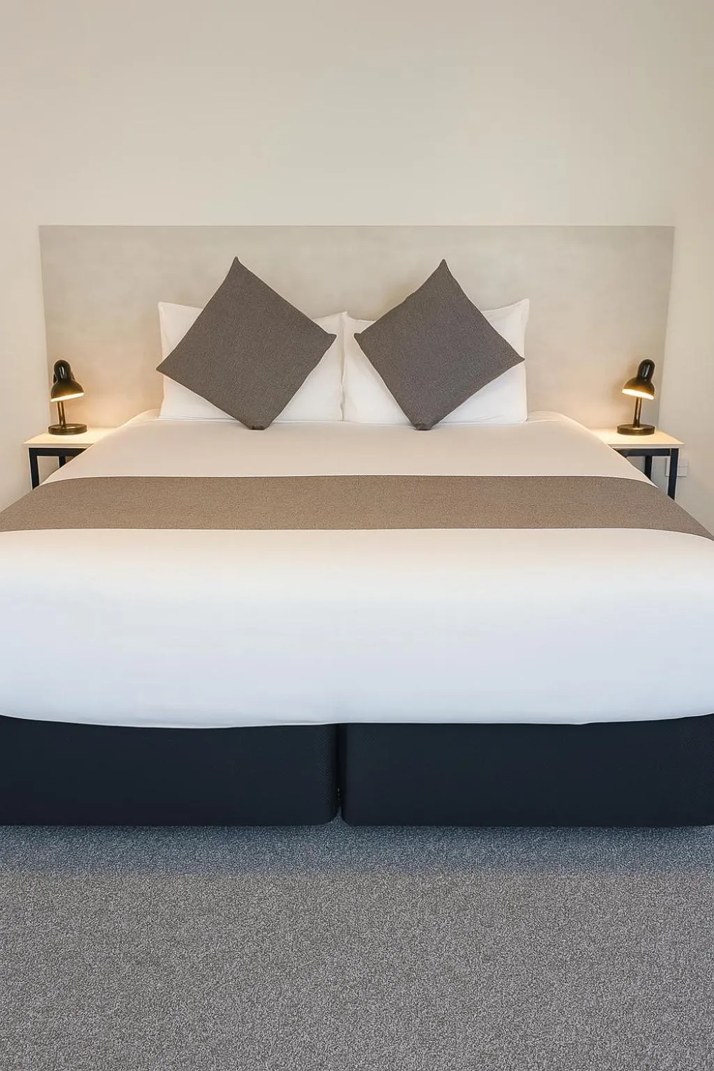 Bed in BKs Pioneer Motel