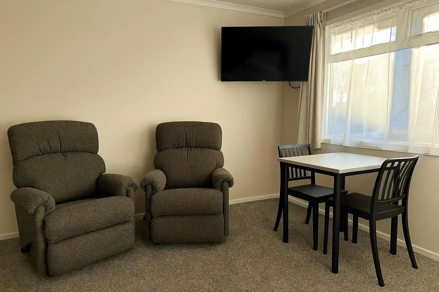 Living room in BKs Pioneer Motel Living room in BKs Pioneer Motel