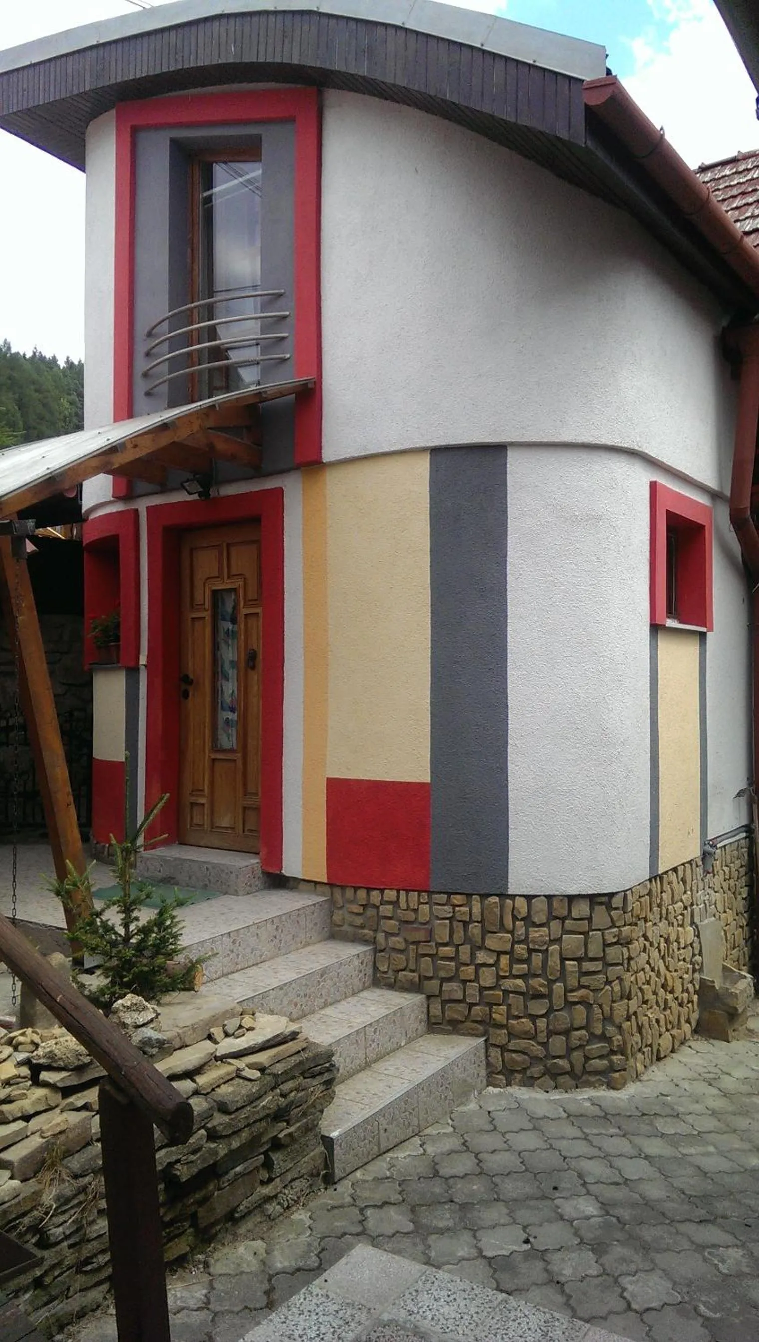 Facade/entrance in chata Ivka Leštiny