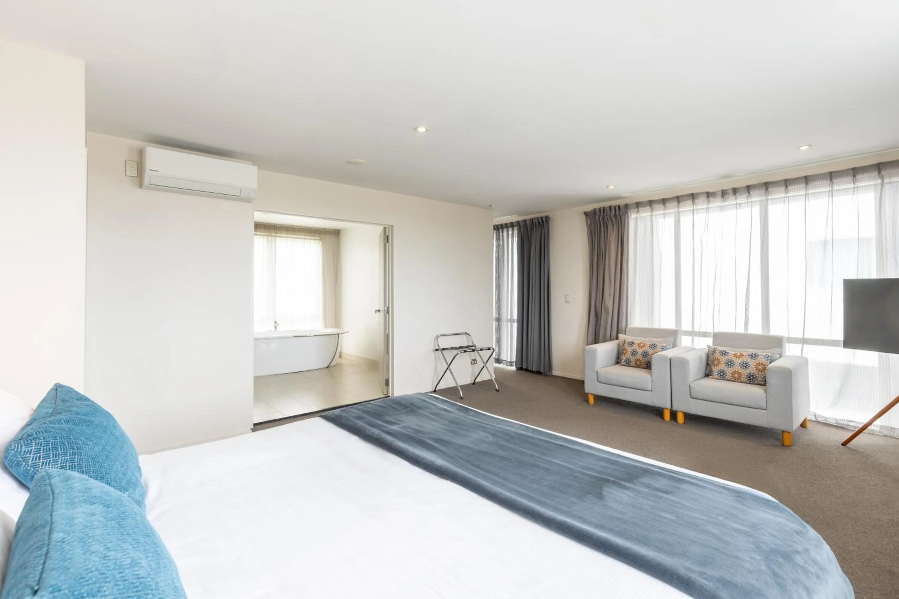 Bed in Quest Cathedral Junction Serviced Apartments