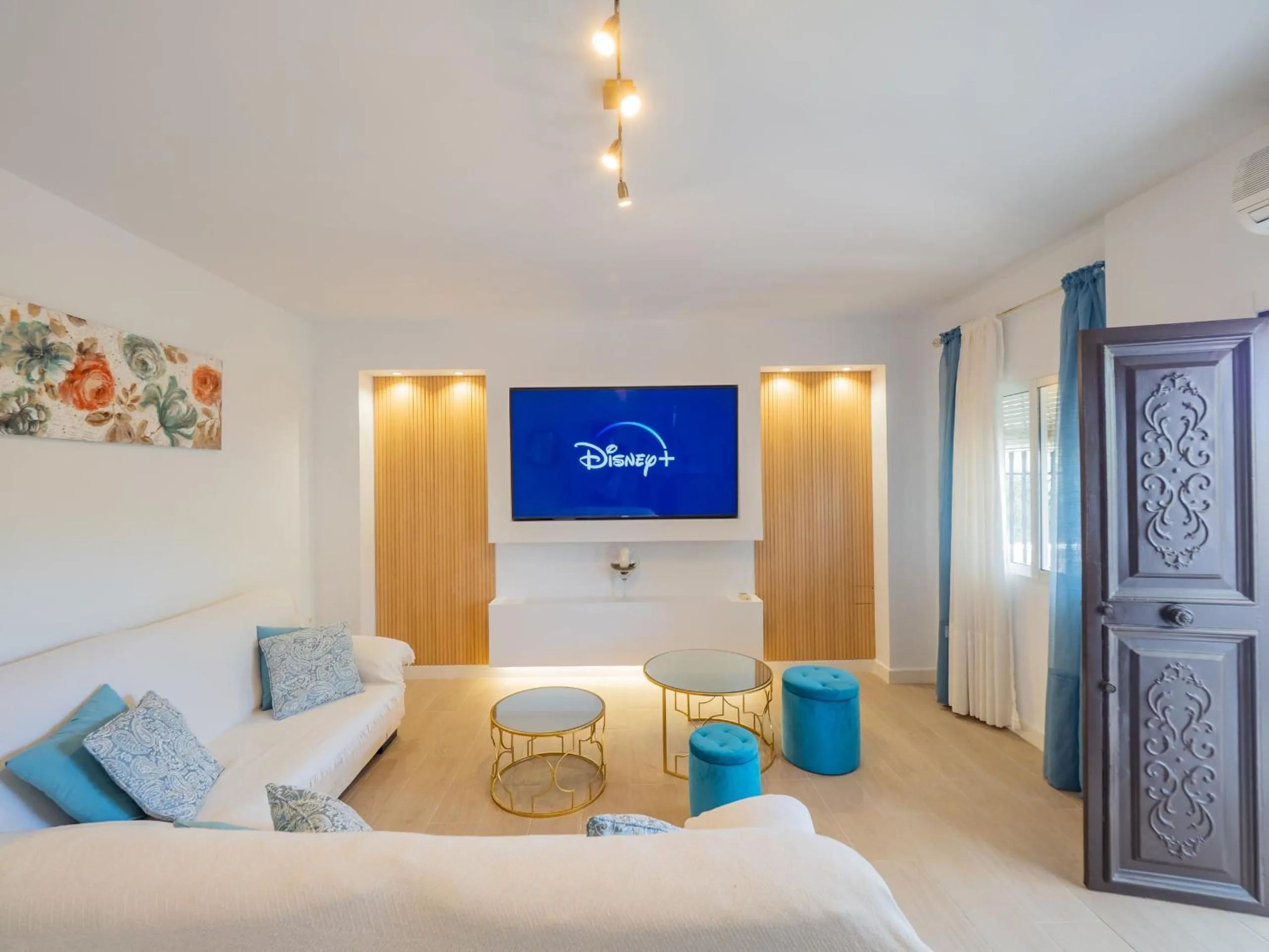 Communal lounge/ TV room, Bed in Cubo´s Finca Mis Seis Soles