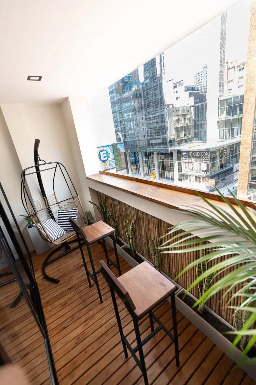 "El Farolito Apartment"