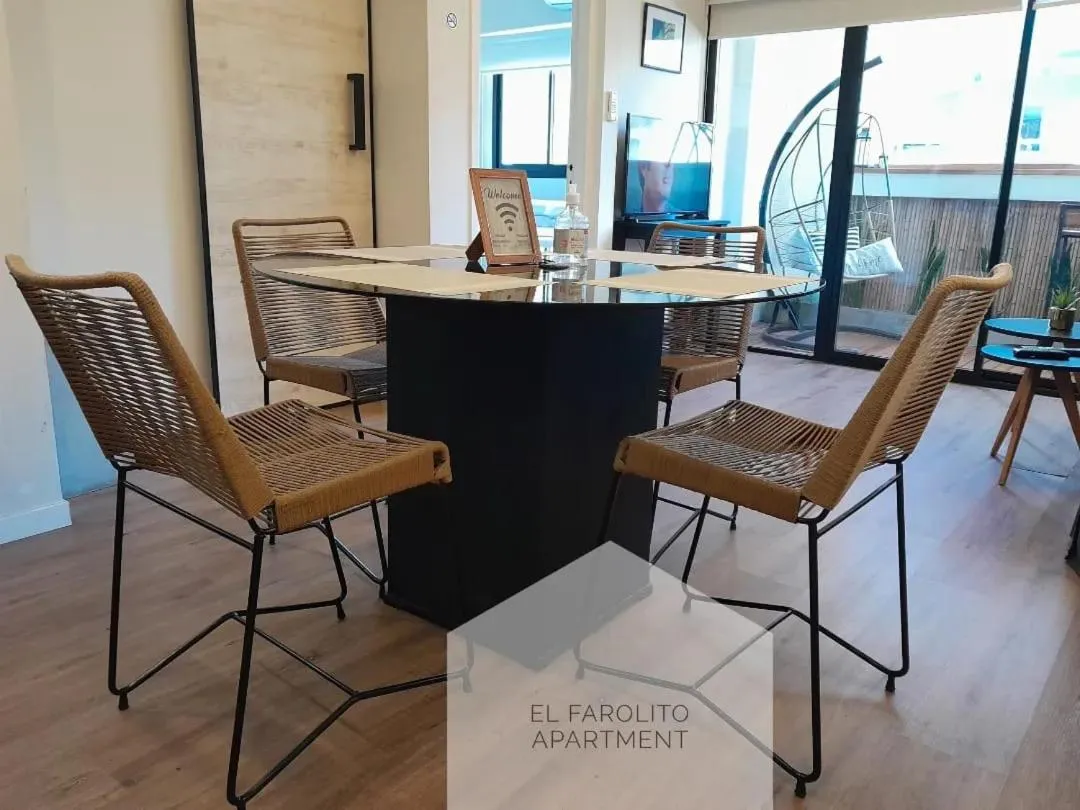 "El Farolito Apartment"