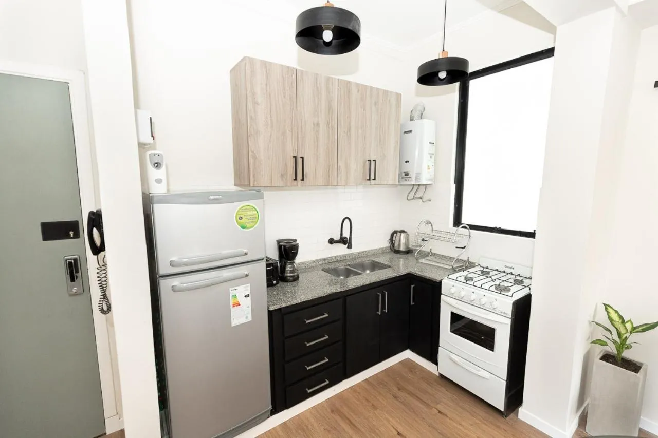 "El Farolito Apartment"