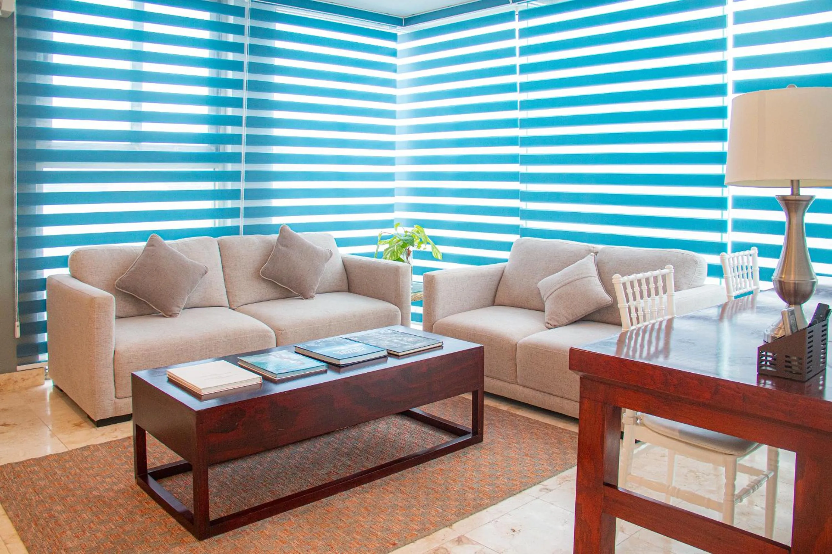 Living room in Hotel The Palm