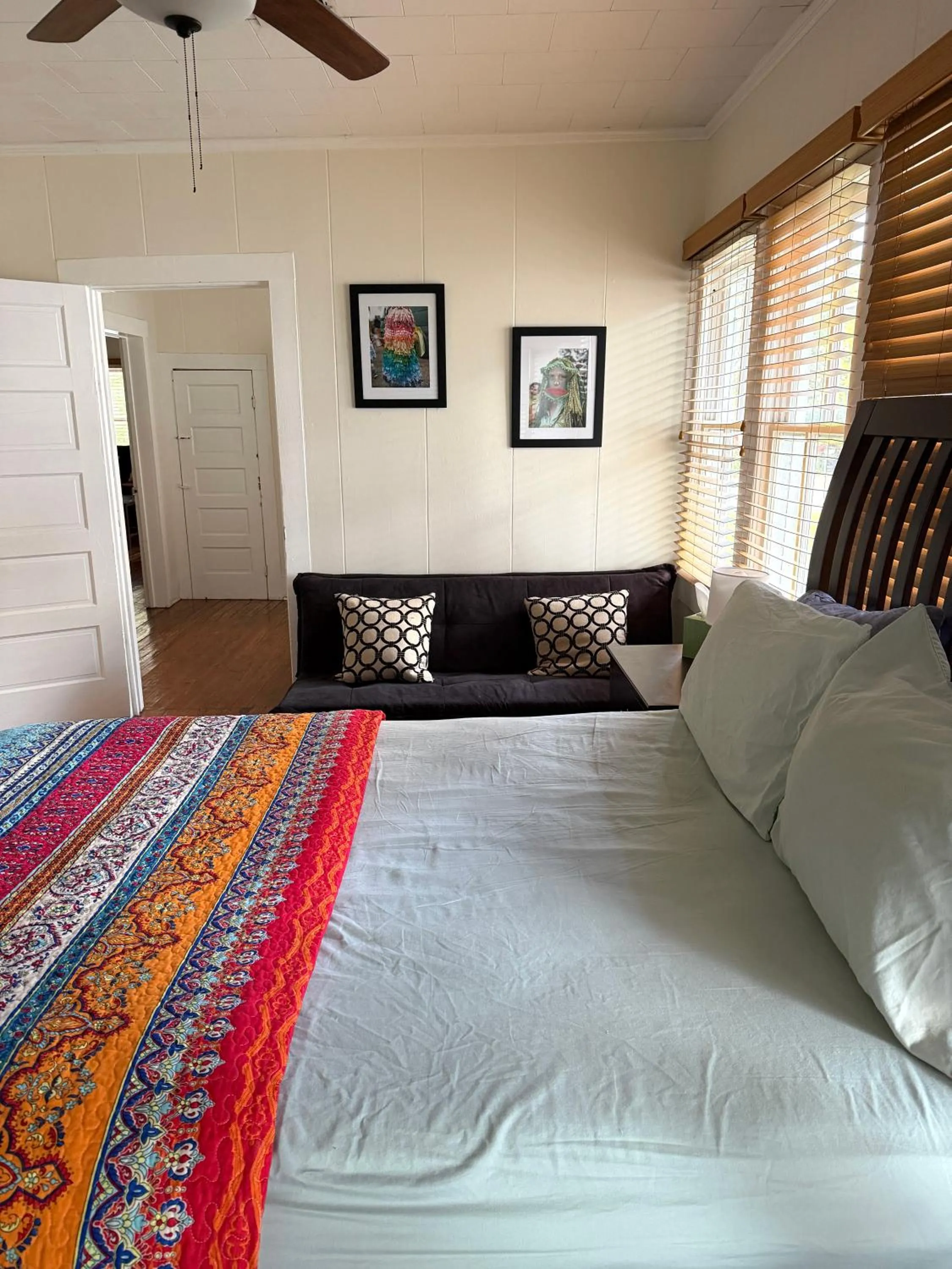 Bed in Blue Moon Guest House