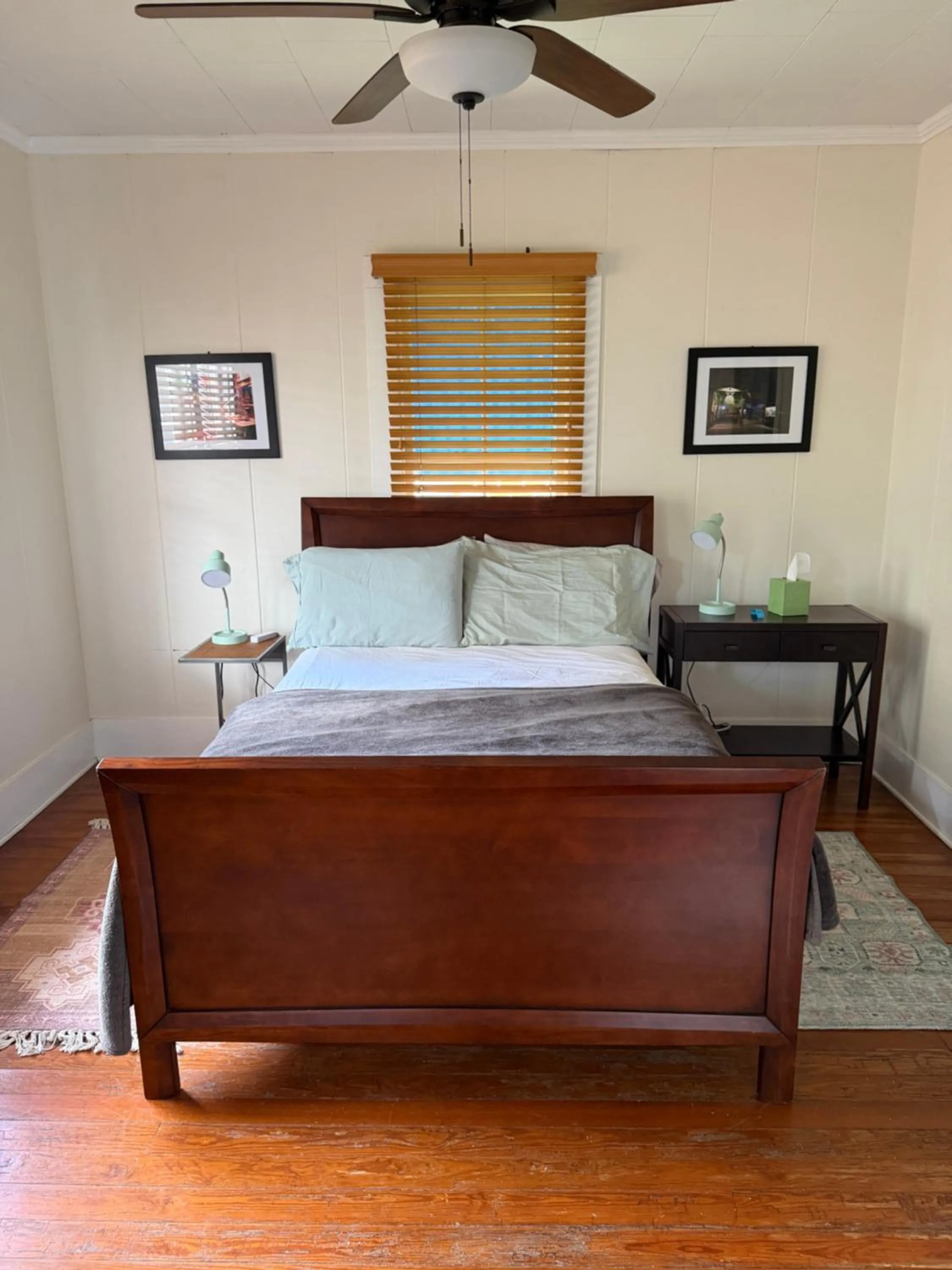 Bed in Blue Moon Guest House