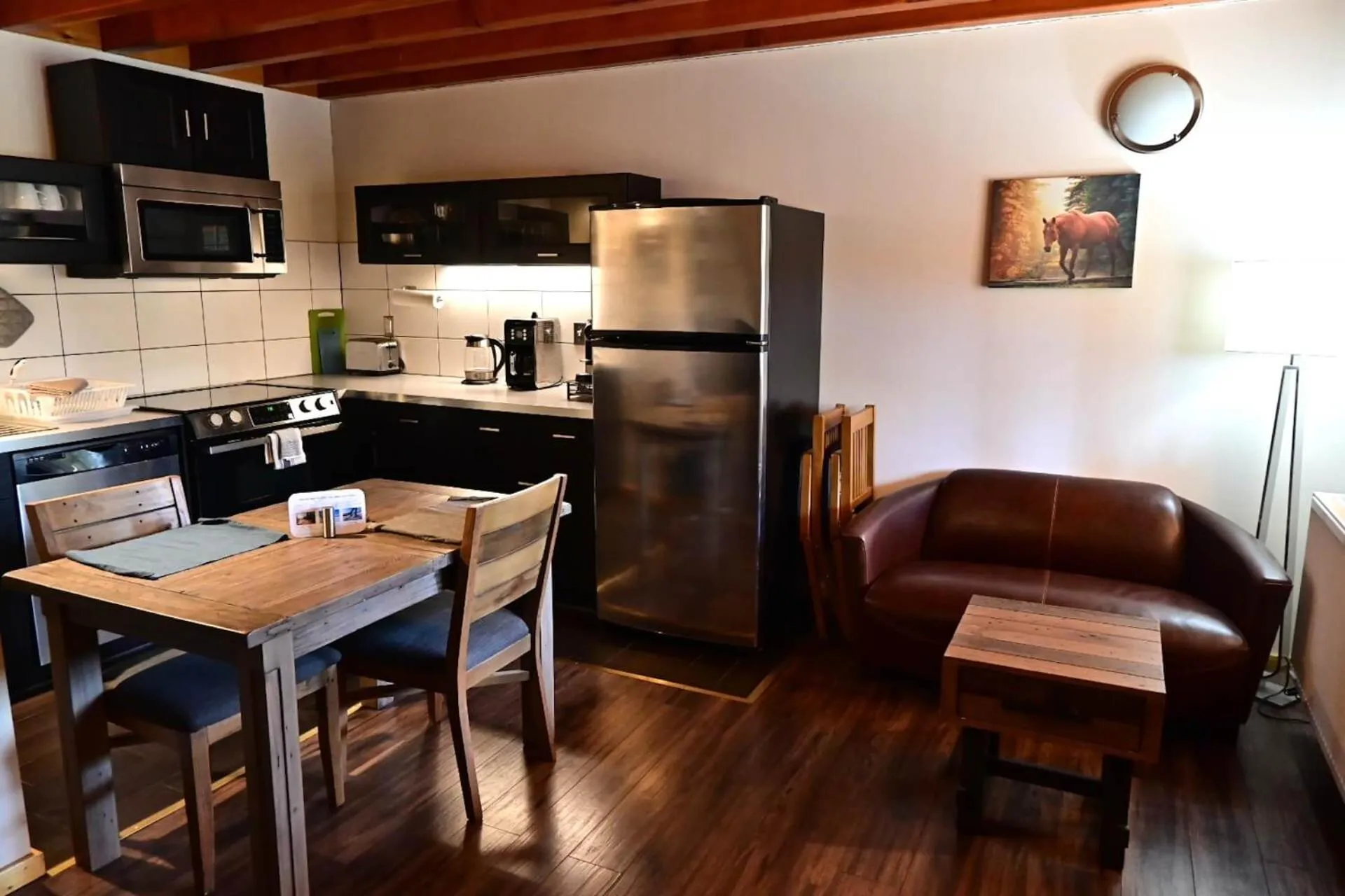 kitchen in Red Cariboo Apartments