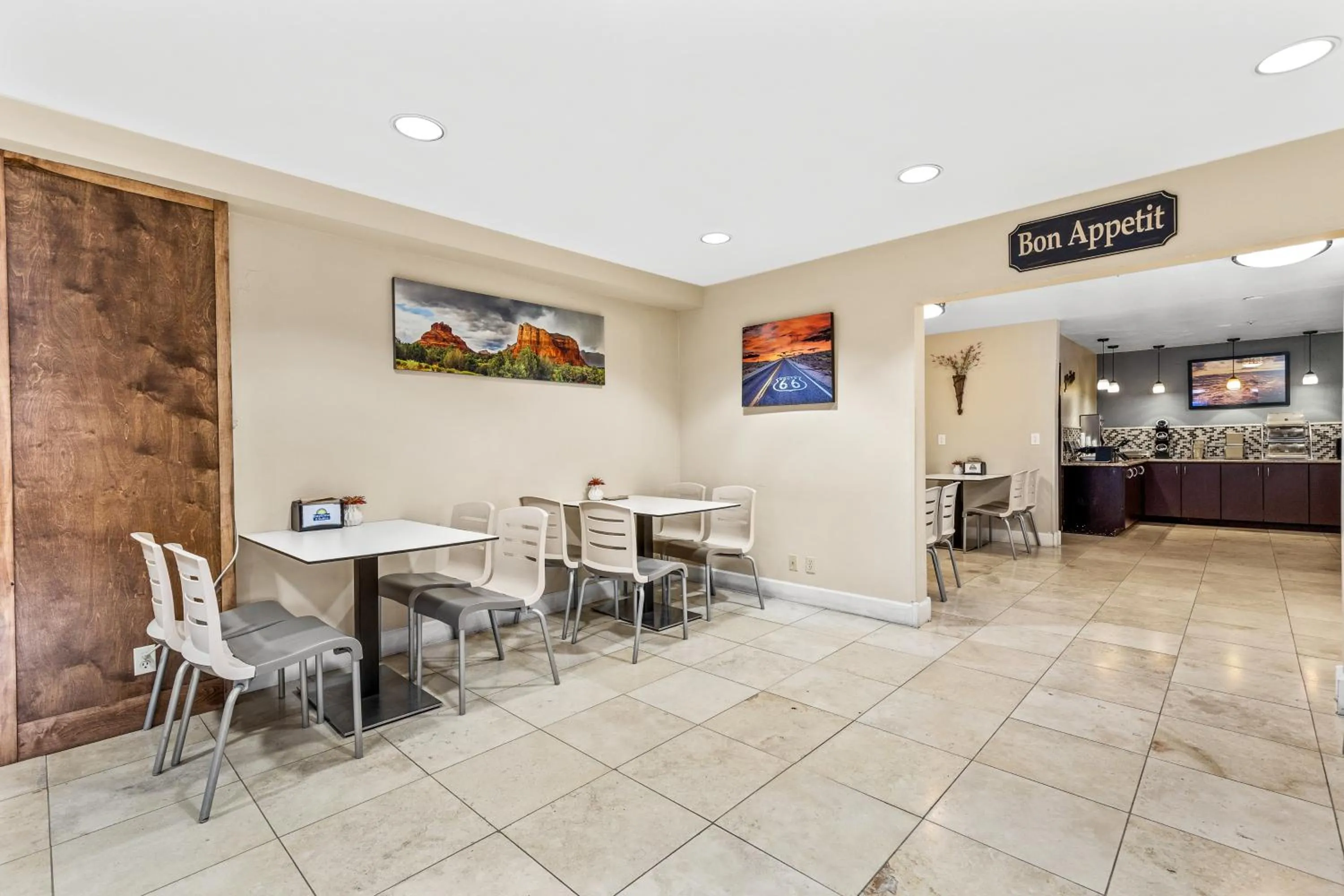 Seating area in Days Inn by Wyndham Camp Verde Arizona