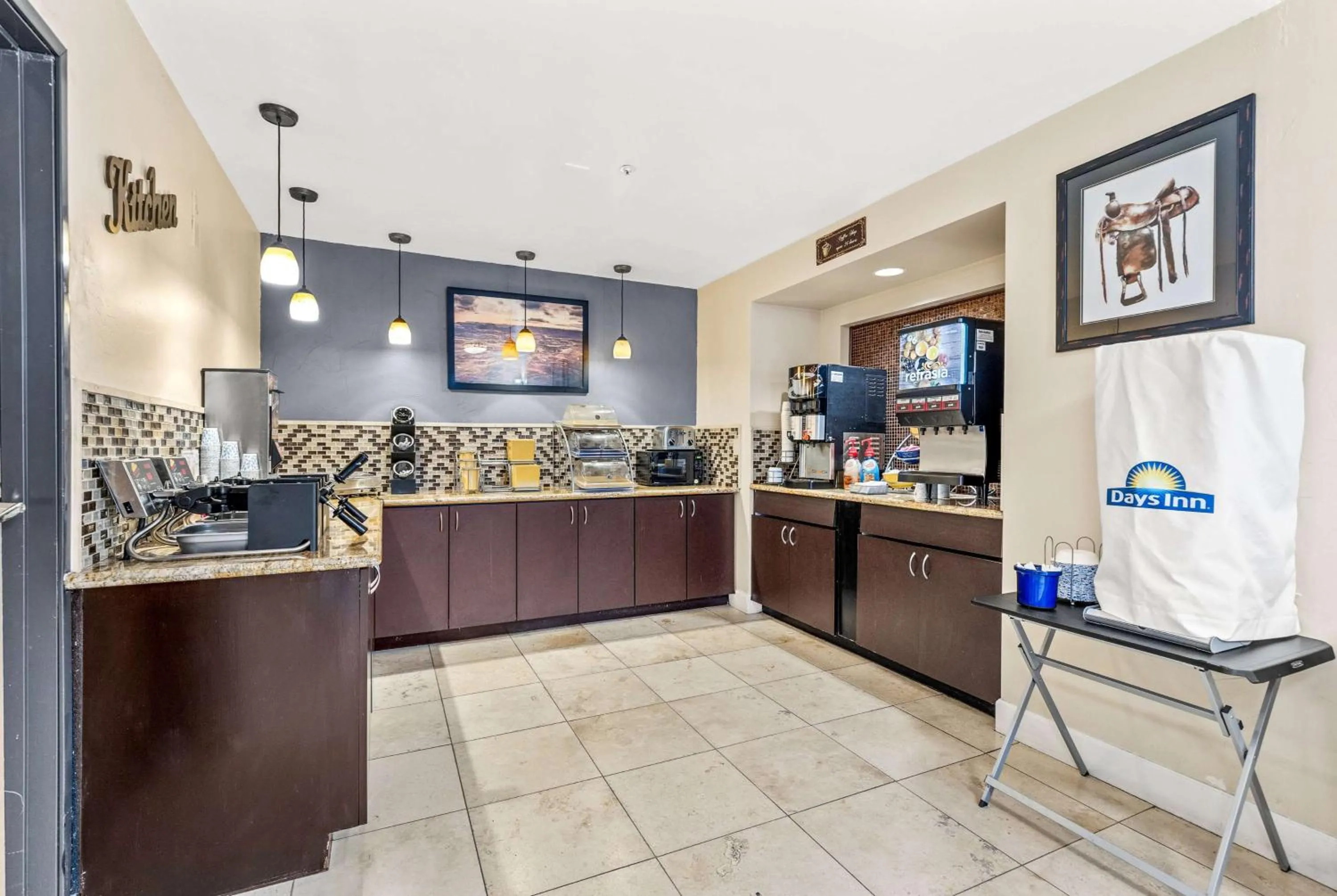 Property building in Days Inn by Wyndham Camp Verde Arizona