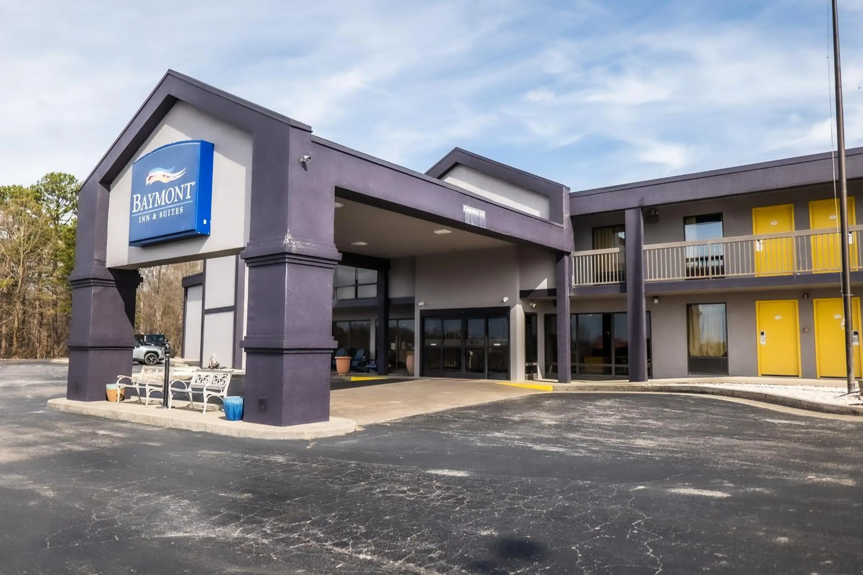 Property building in Baymont by Wyndham London KY Property building in Baymont by Wyndham London KY