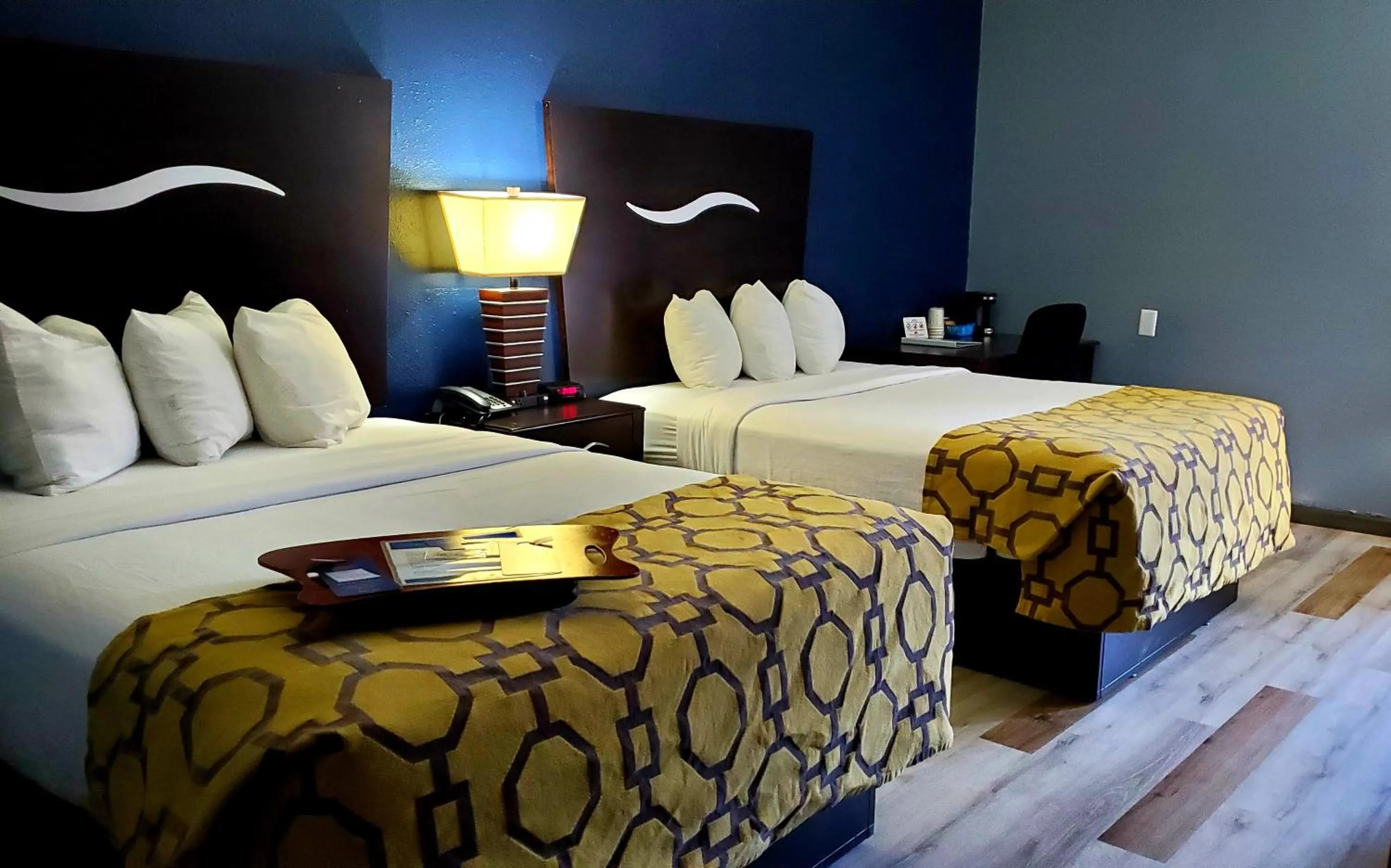 Bed in Baymont by Wyndham London KY