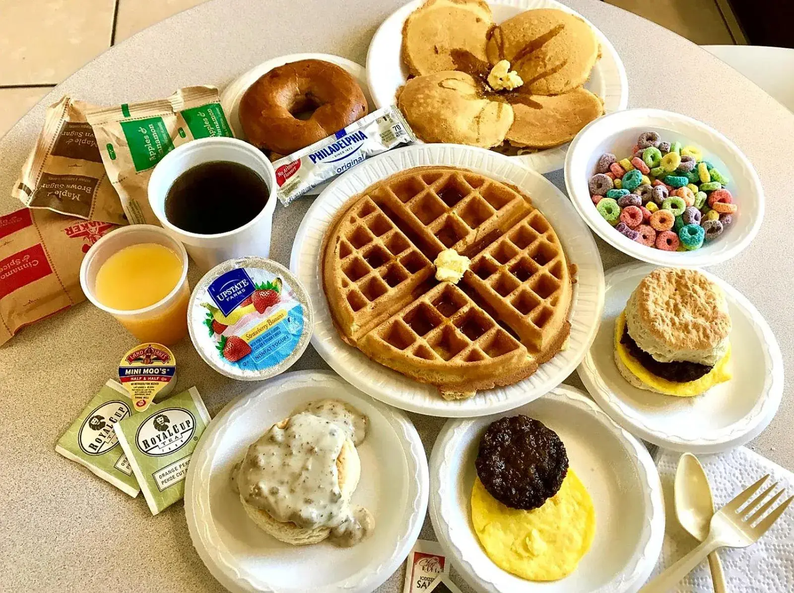 Breakfast in Microtel Inn & Suites by Wyndham London Breakfast in Microtel Inn & Suites by Wyndham London