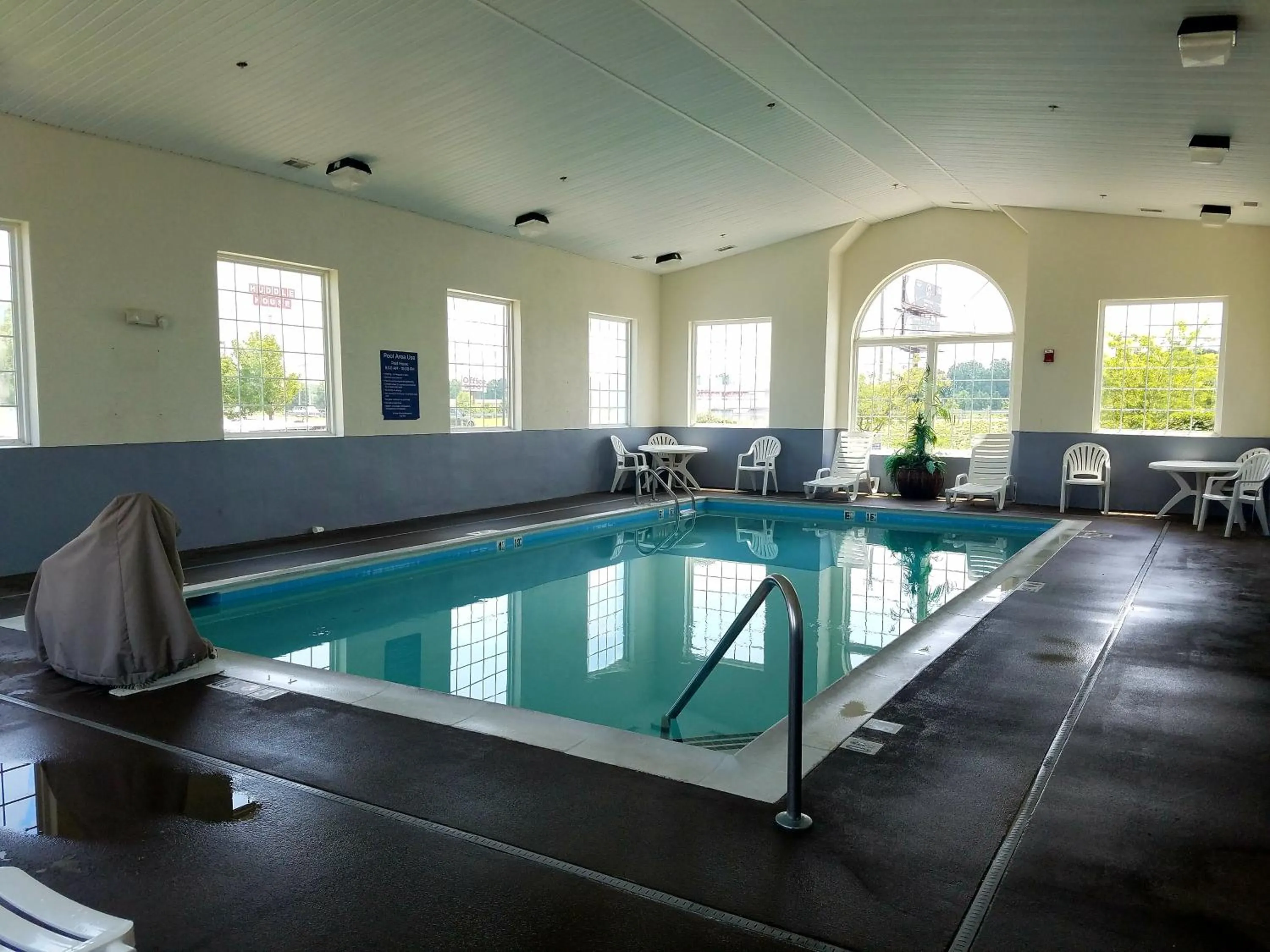 Pool view in Microtel Inn & Suites by Wyndham London