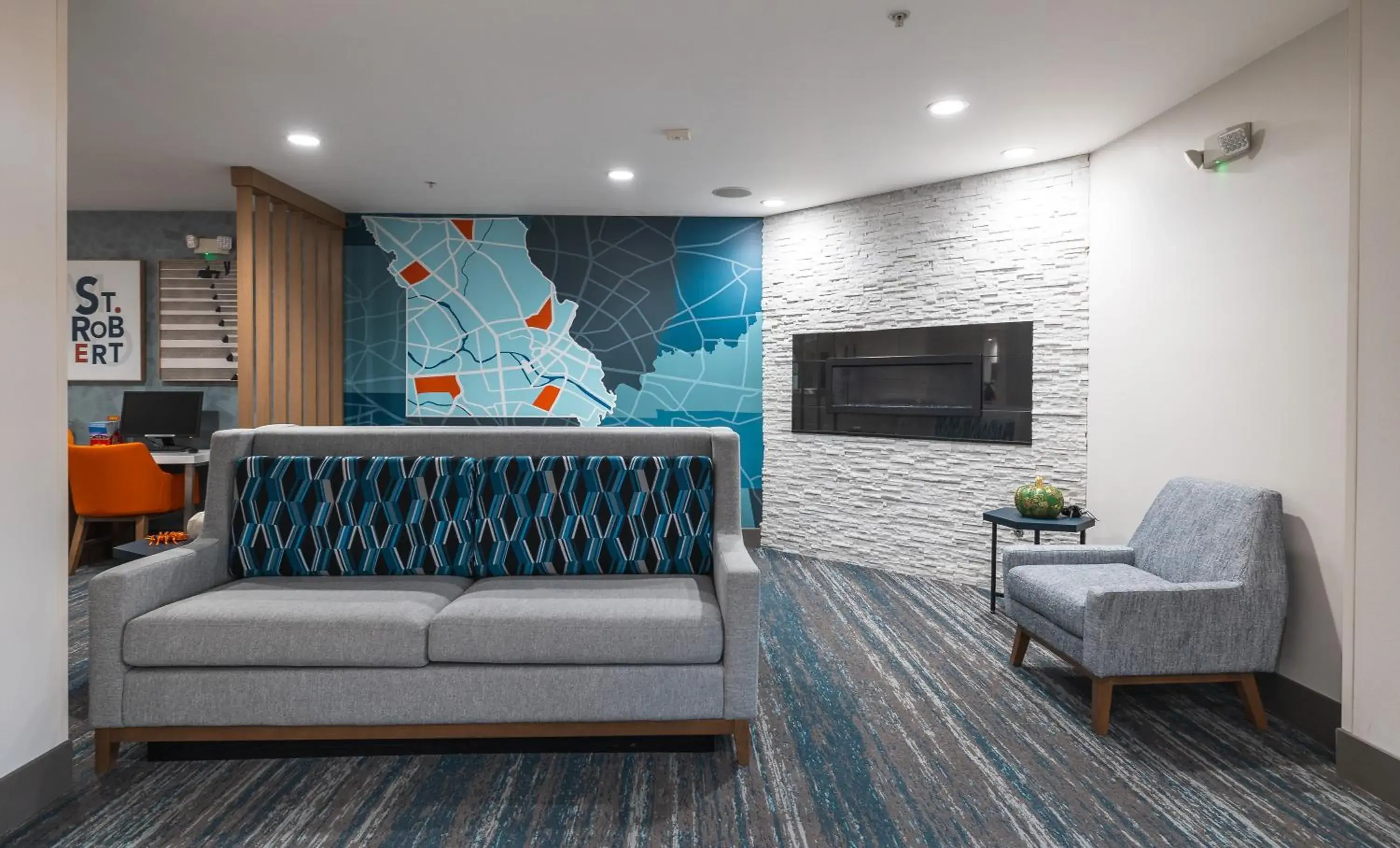 Lobby or reception in Holiday Inn Express Hotel and Suites Saint Robert by IHG Lobby or reception in Holiday Inn Express Hotel and Suites Saint Robert by IHG