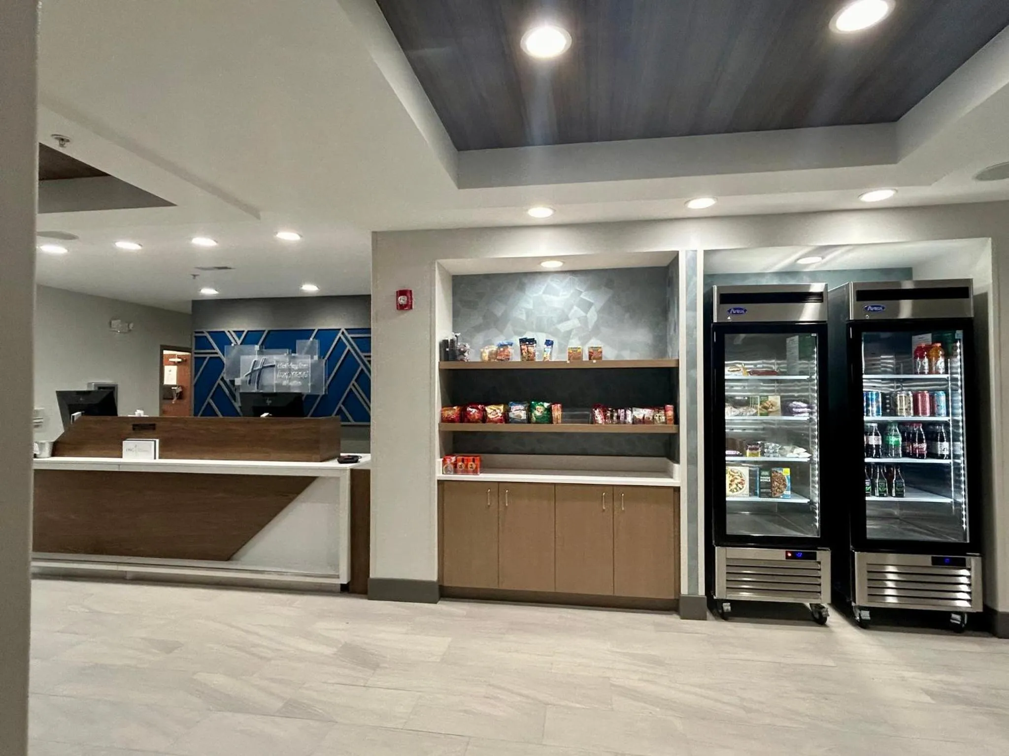 Property building in Holiday Inn Express Hotel and Suites Saint Robert by IHG