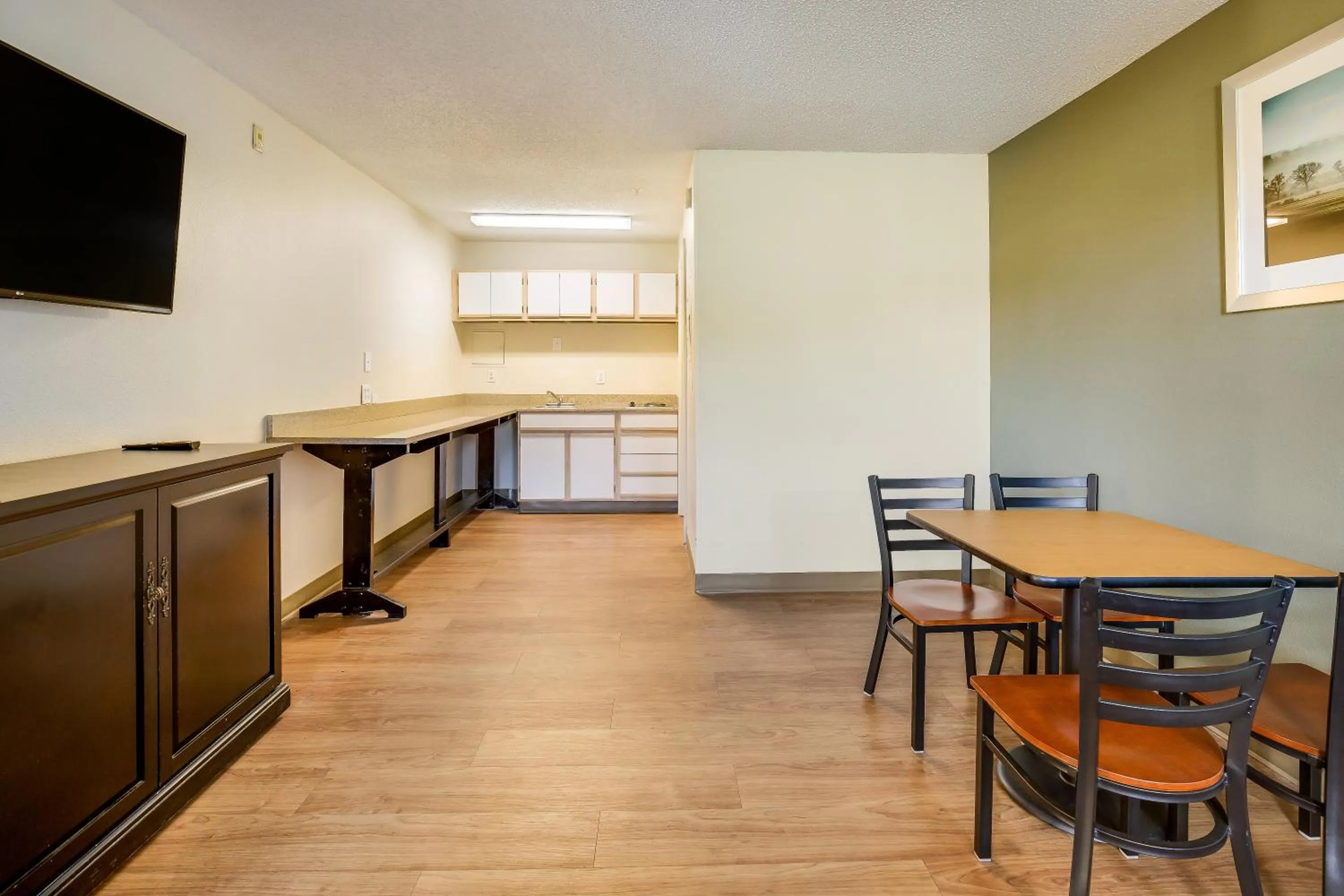 Other in HomeTowne Studios by Red Roof Salt Lake City - Mid Valley