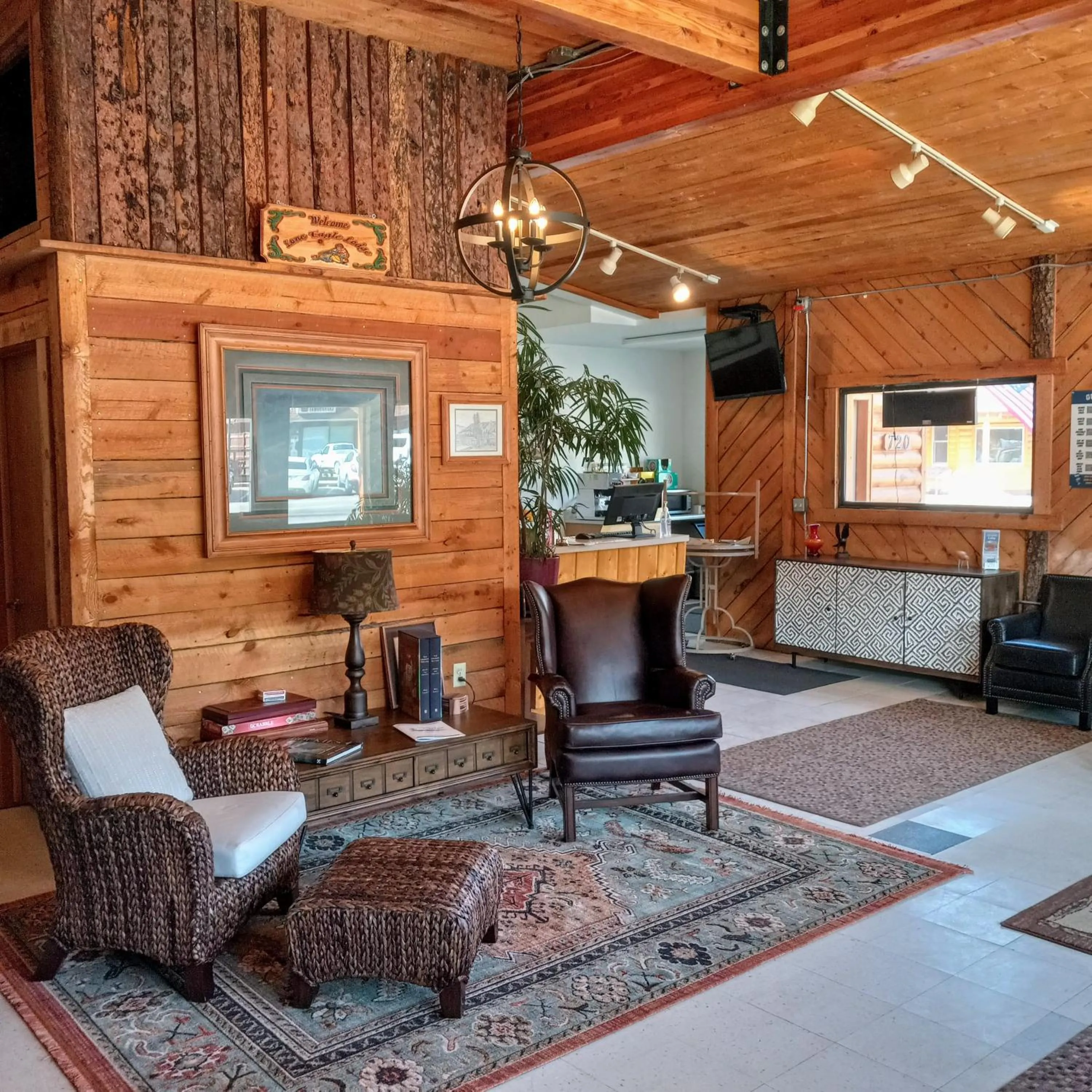 Lobby or reception in Lone Eagle Lodge