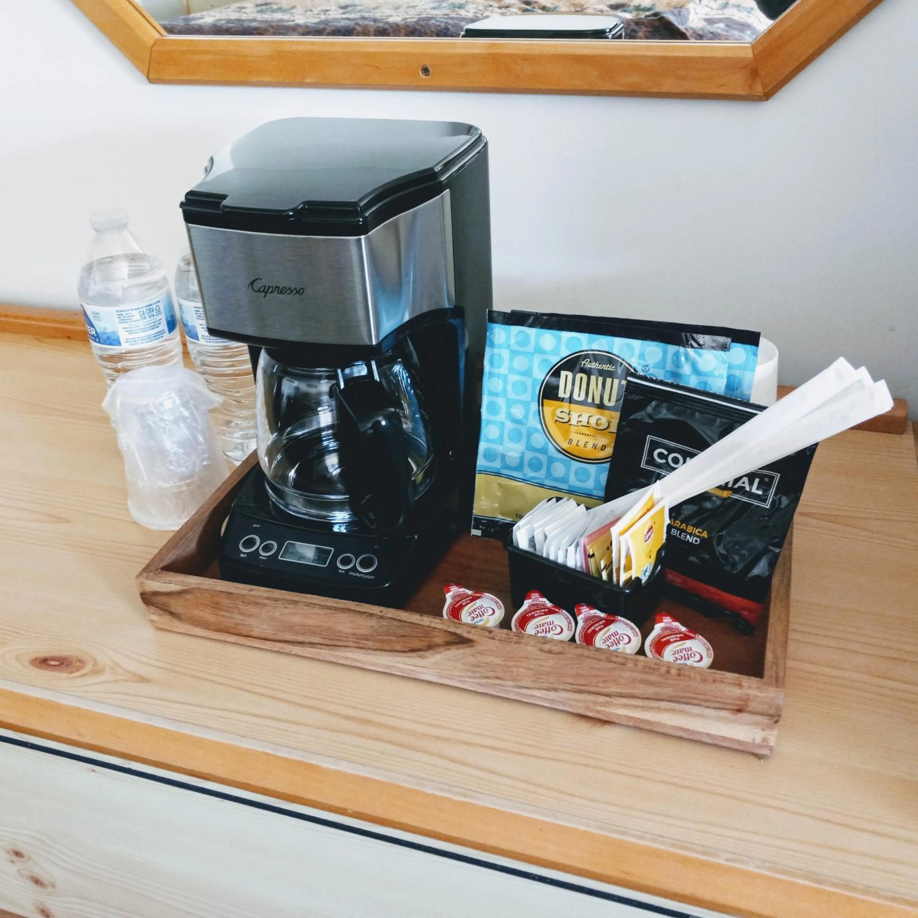 Coffee/tea facilities in Lone Eagle Lodge