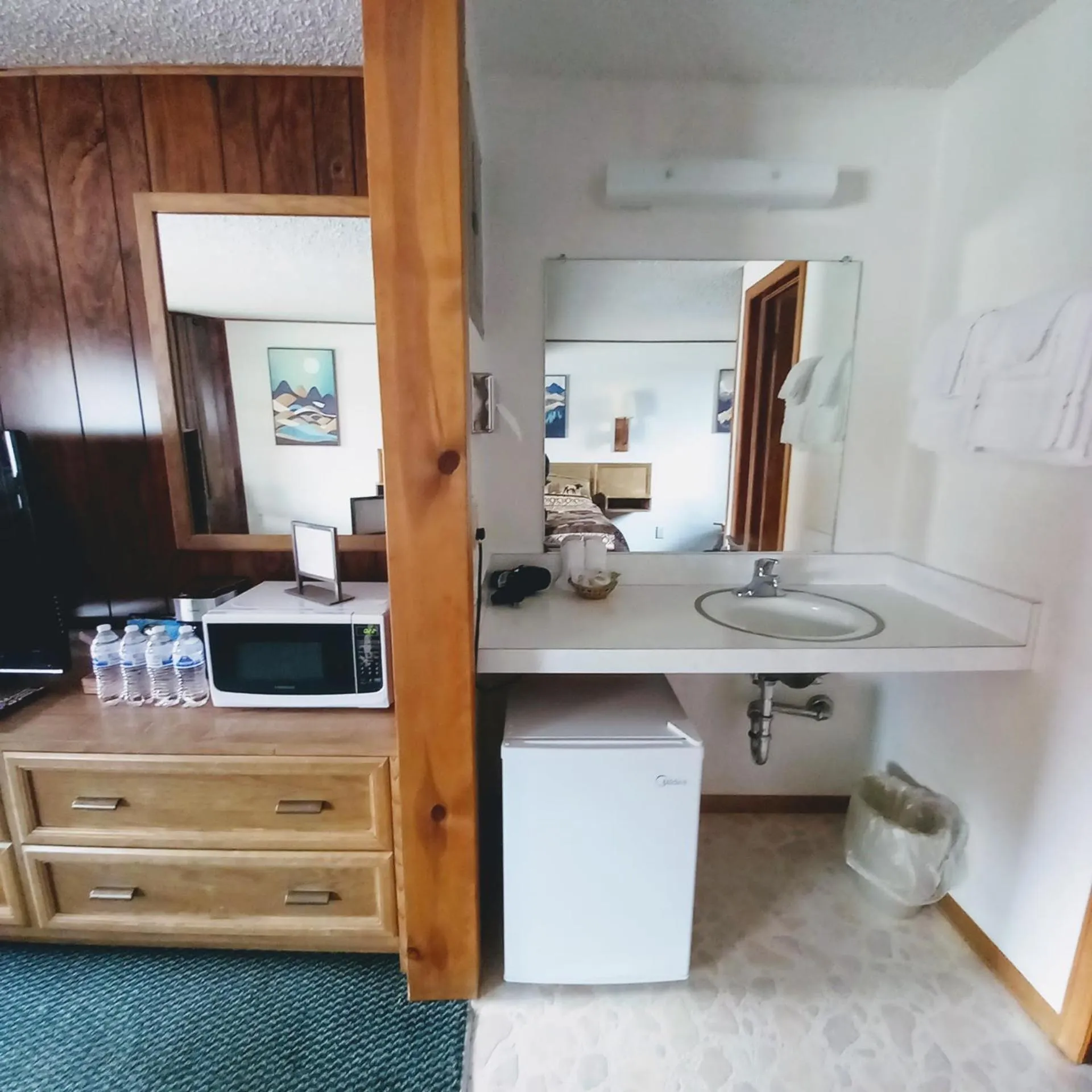 Bathroom in Lone Eagle Lodge