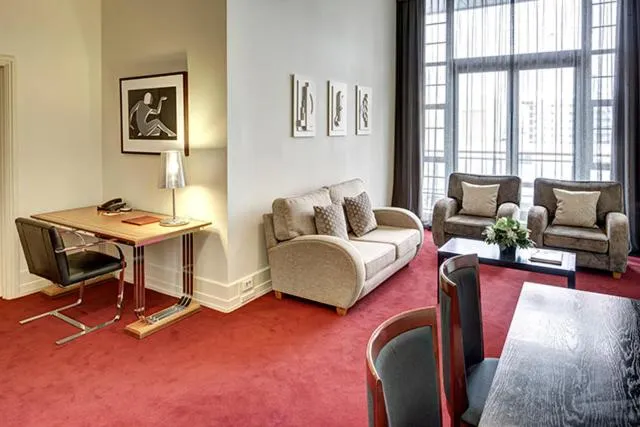 Living room in Rendezvous Heritage Hotel Auckland
