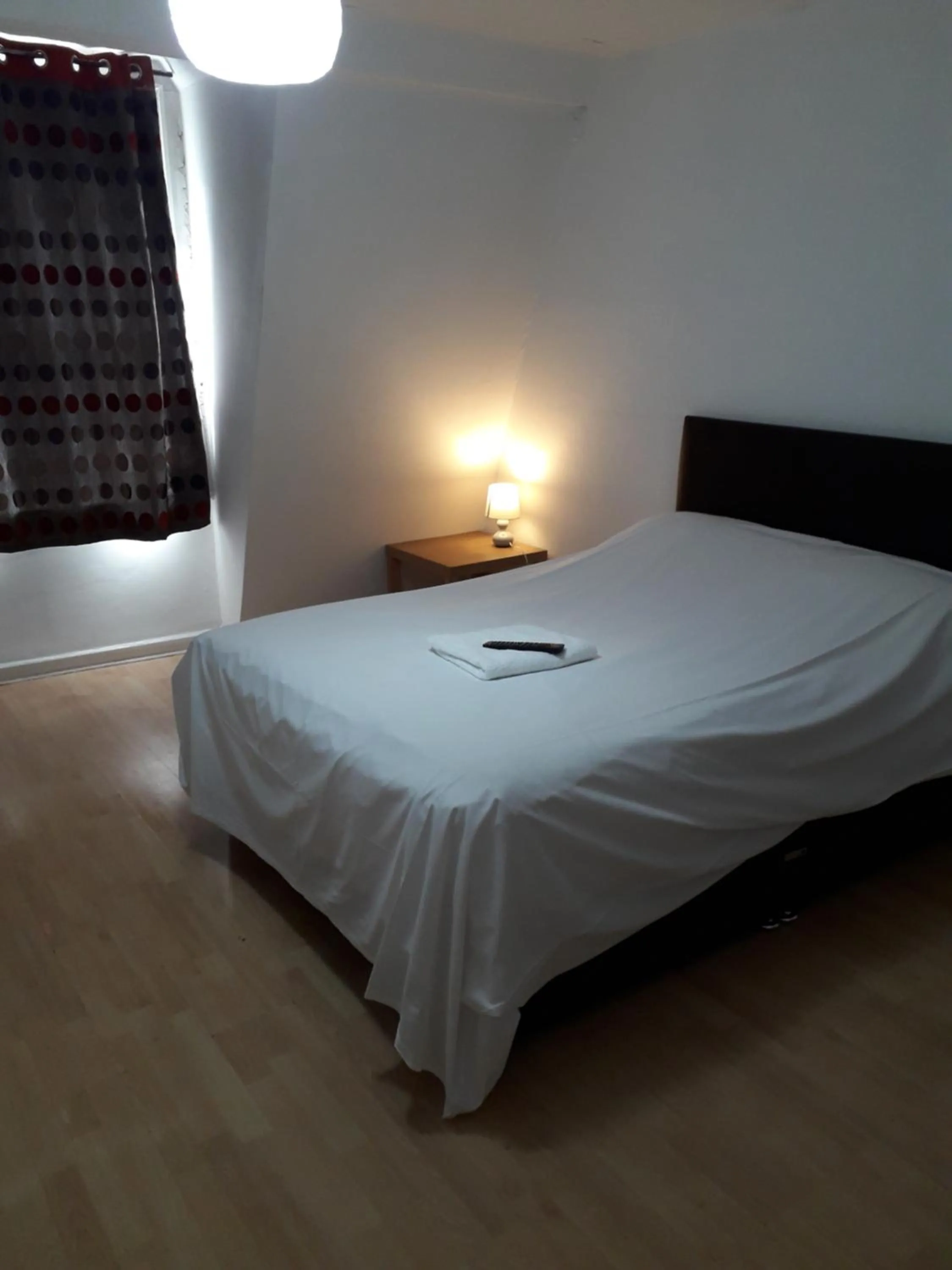 Bedroom, Bed in 20 East Tenter Street