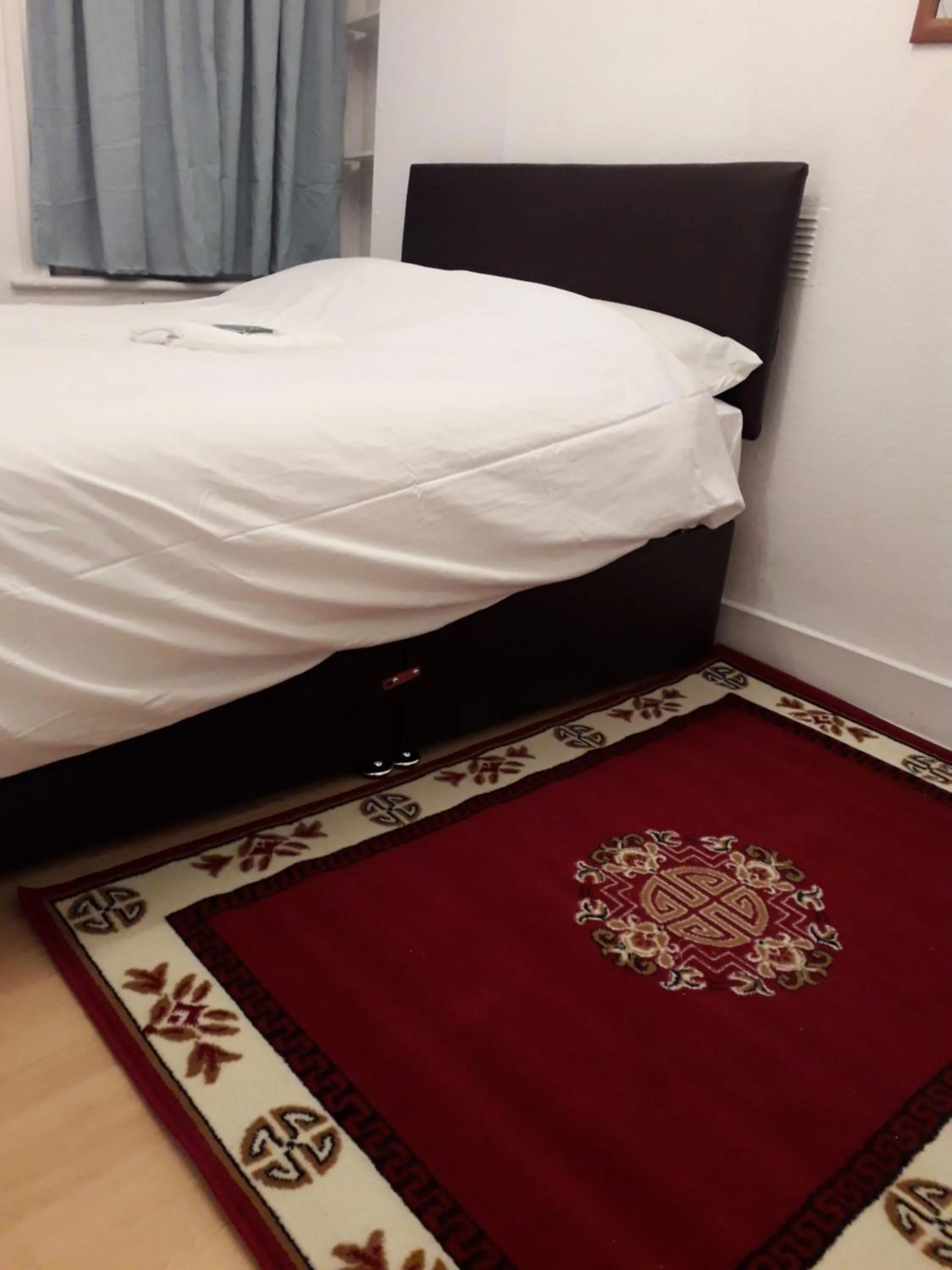 Bed in 20 East Tenter Street
