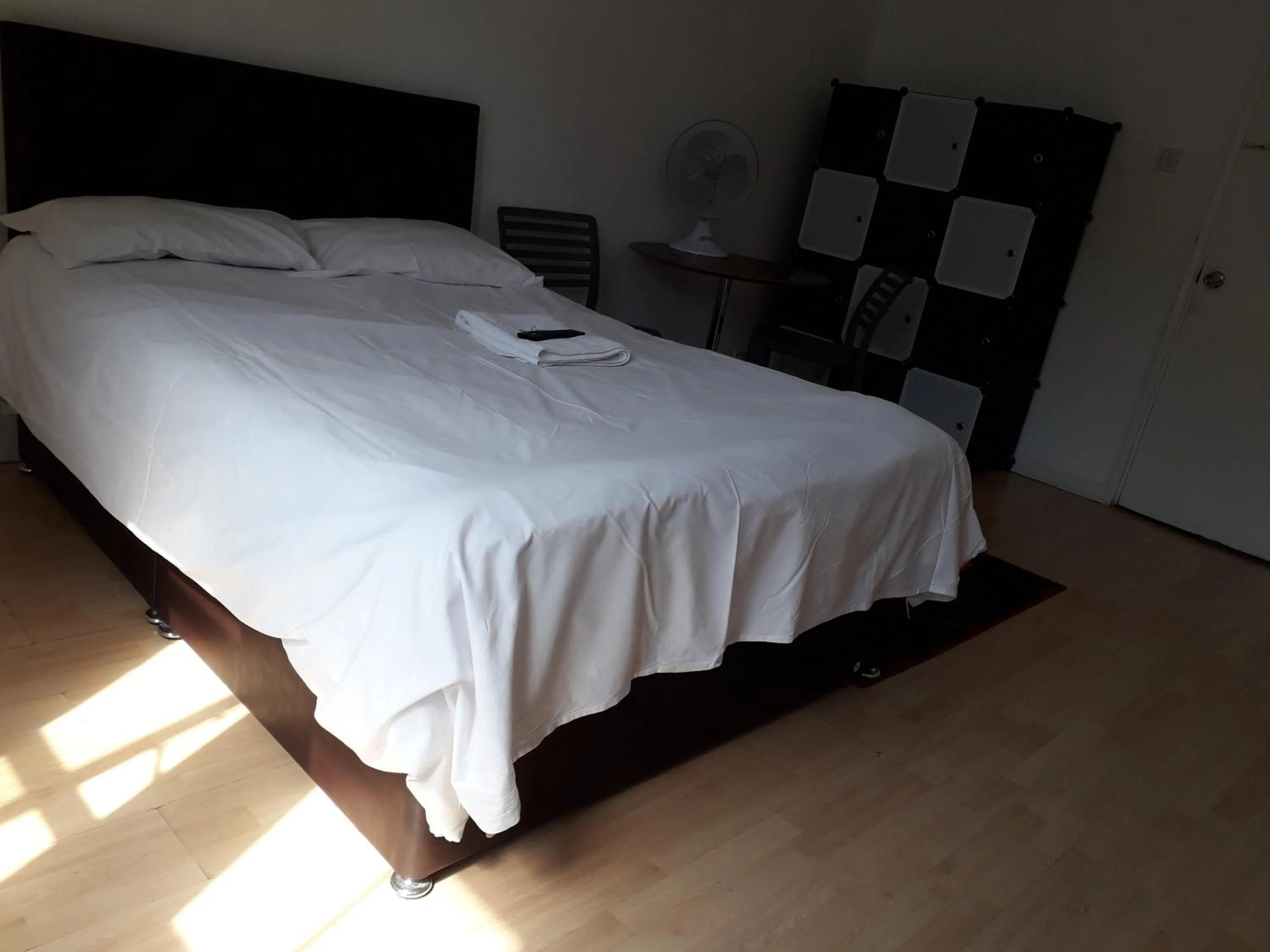 Bed in 20 East Tenter Street