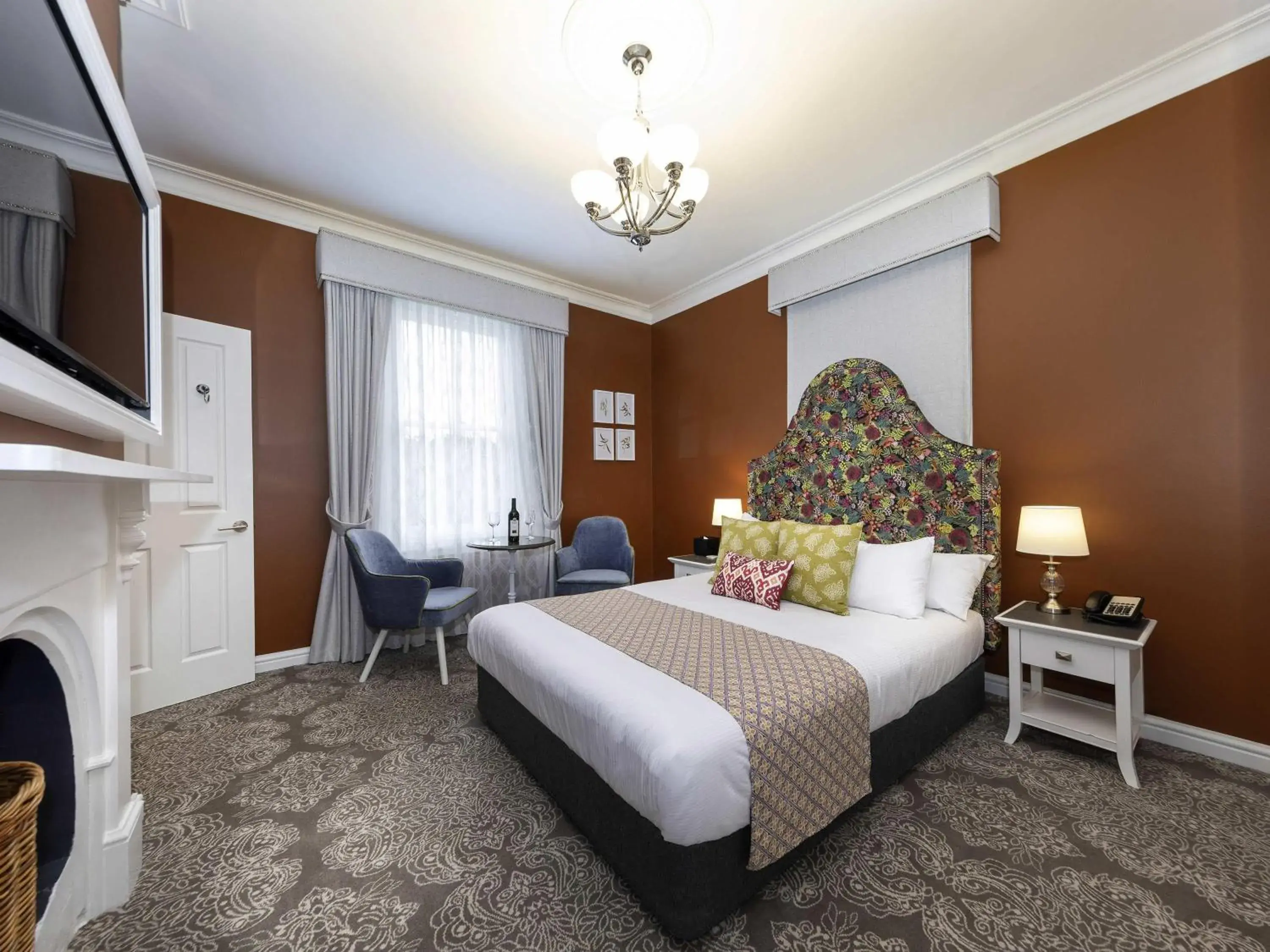 Bedroom, Bed in Grand Mercure Basildene Manor Bedroom, Bed in Grand Mercure Basildene Manor