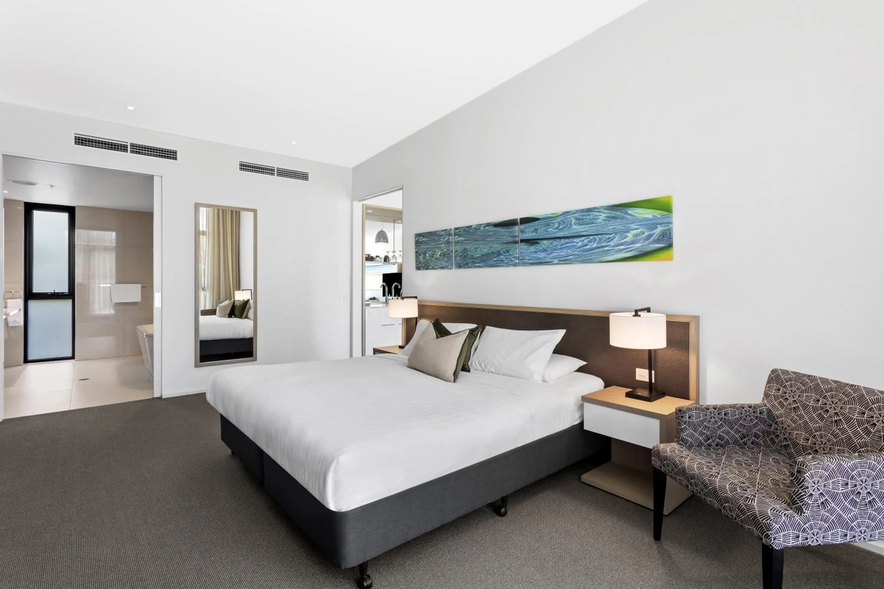 Bed in Quarters at Flinders Hotel