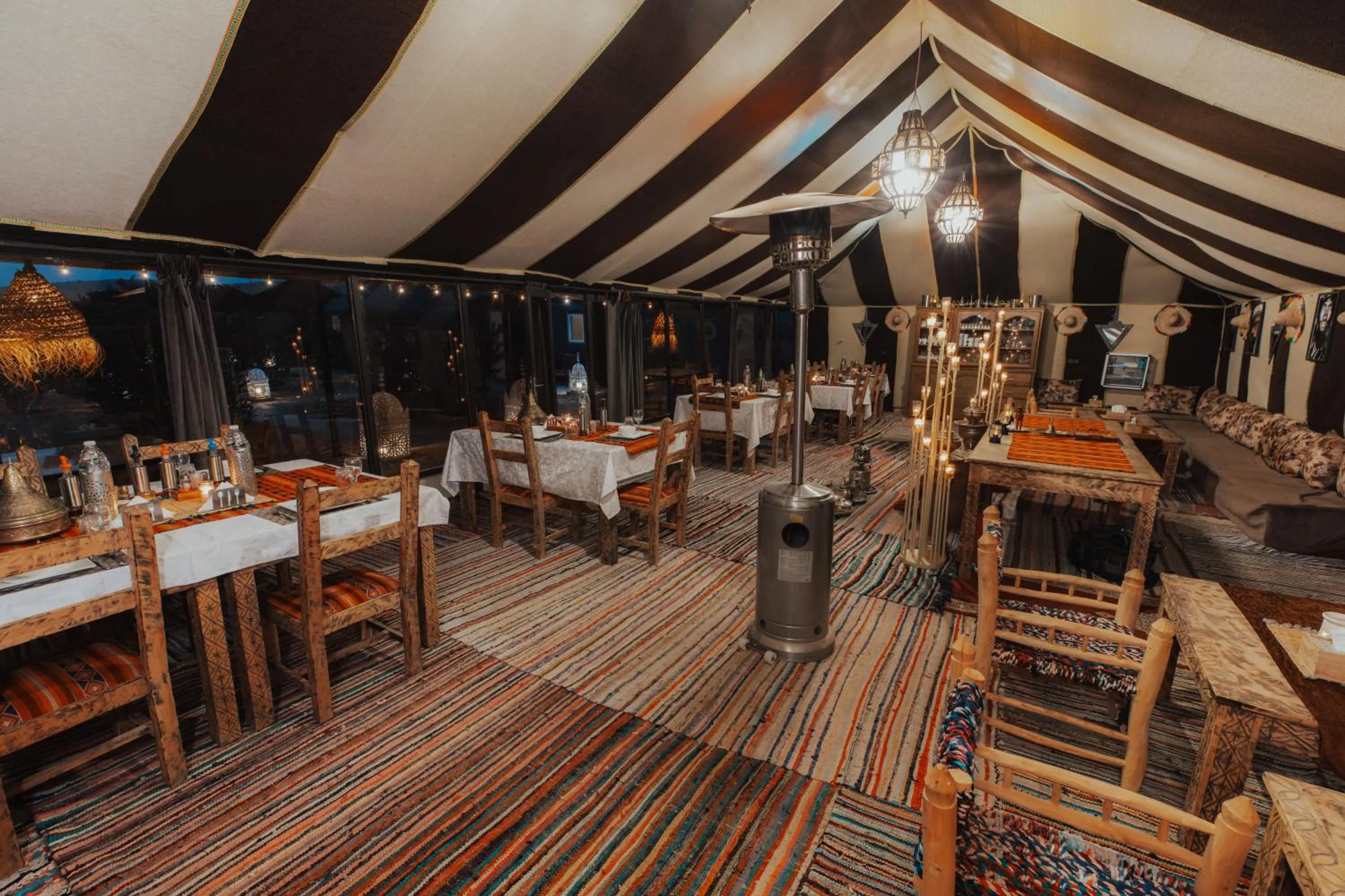 Restaurant/places to eat in Tassili Luxury Desert Camp