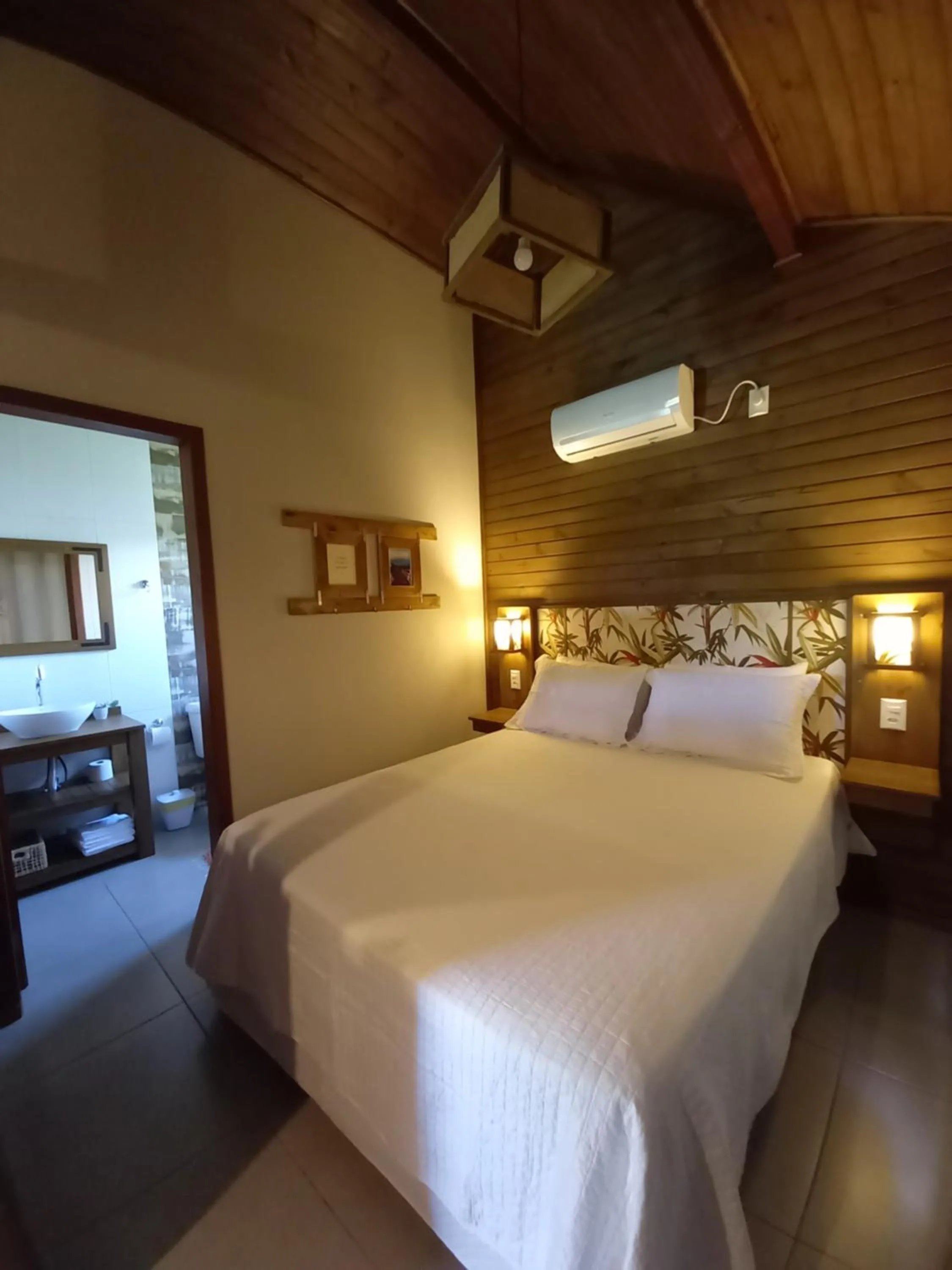 Bed in Villa Suhr Cabanas
