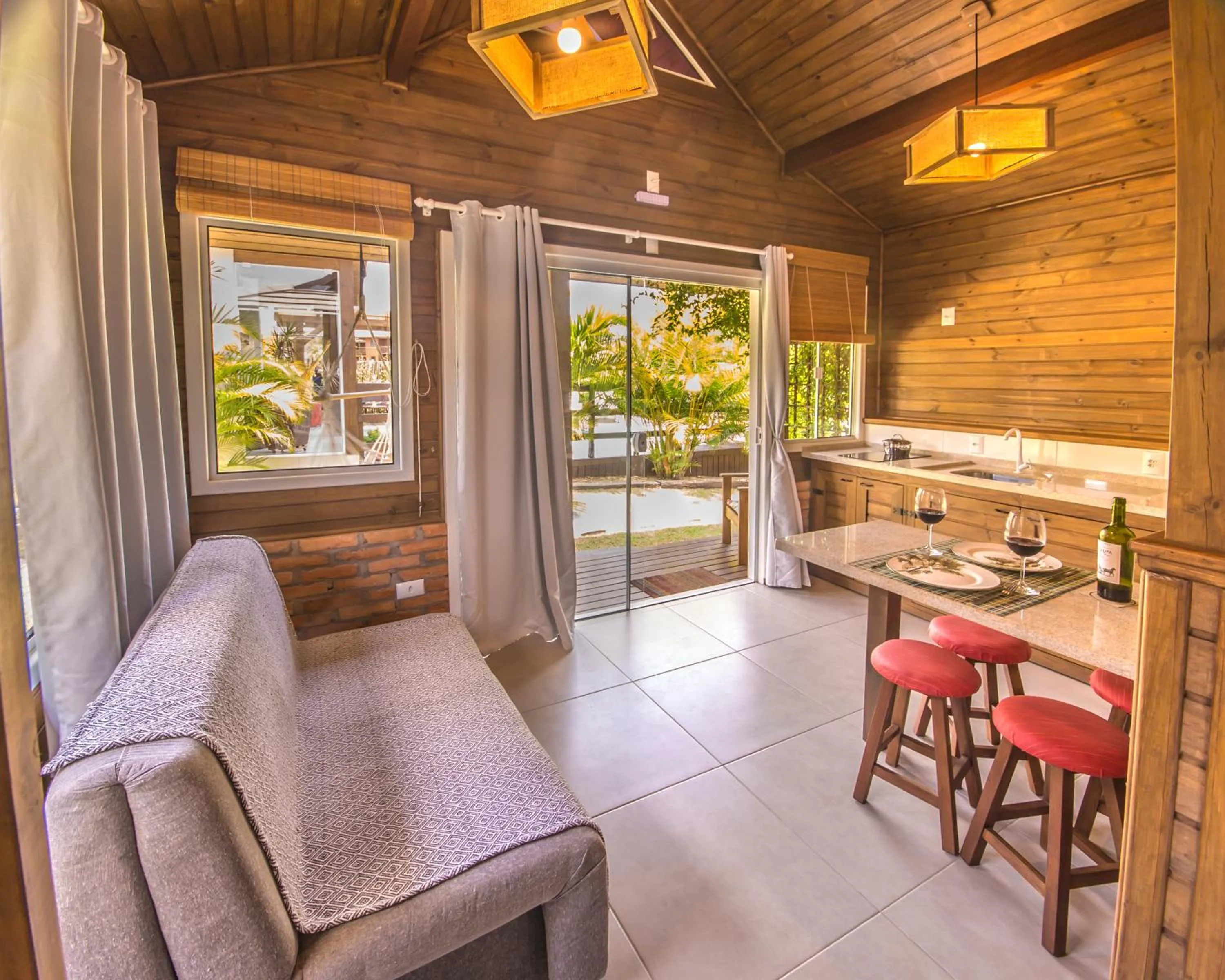 Villa Suhr Cabanas