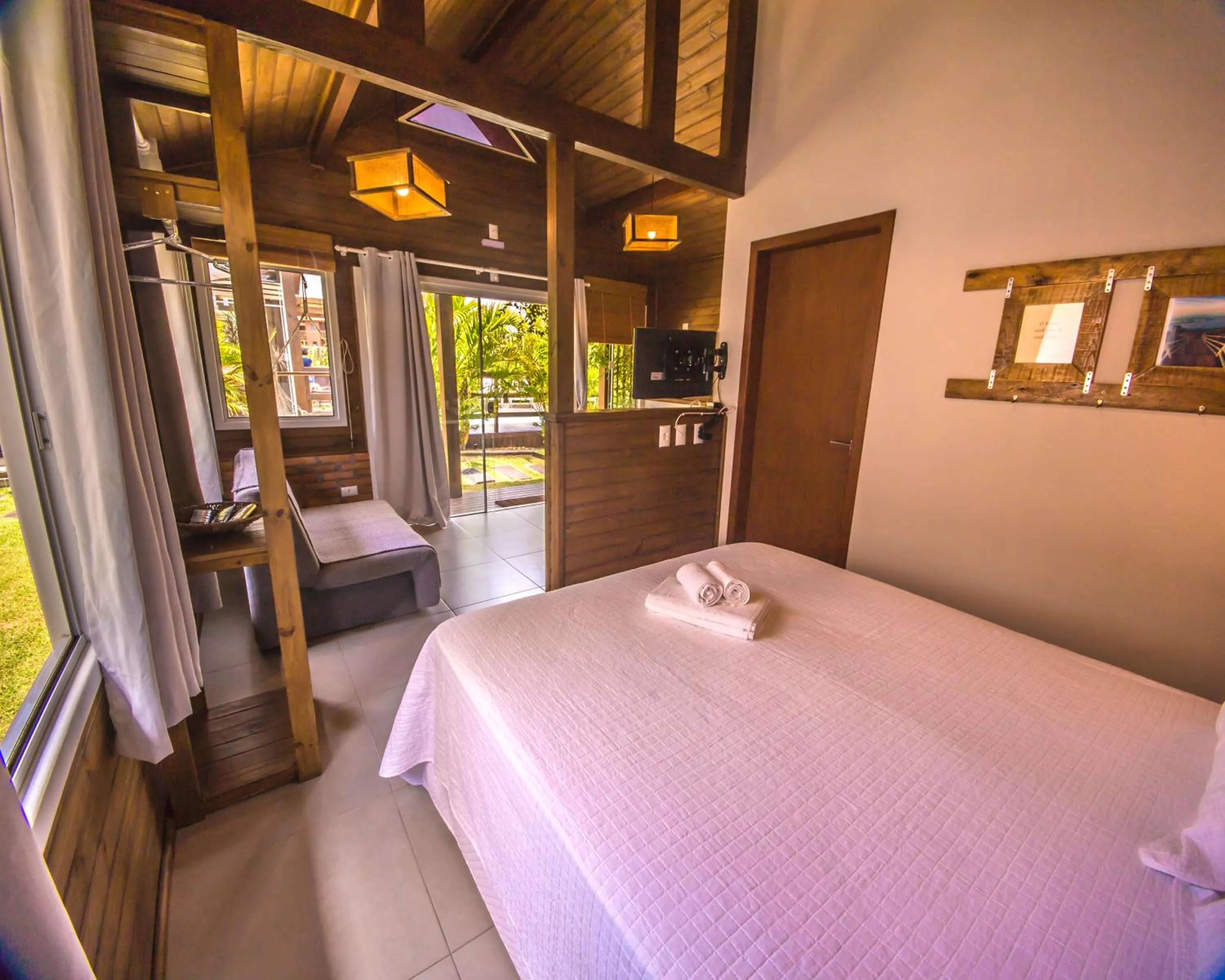 Bed in Villa Suhr Cabanas